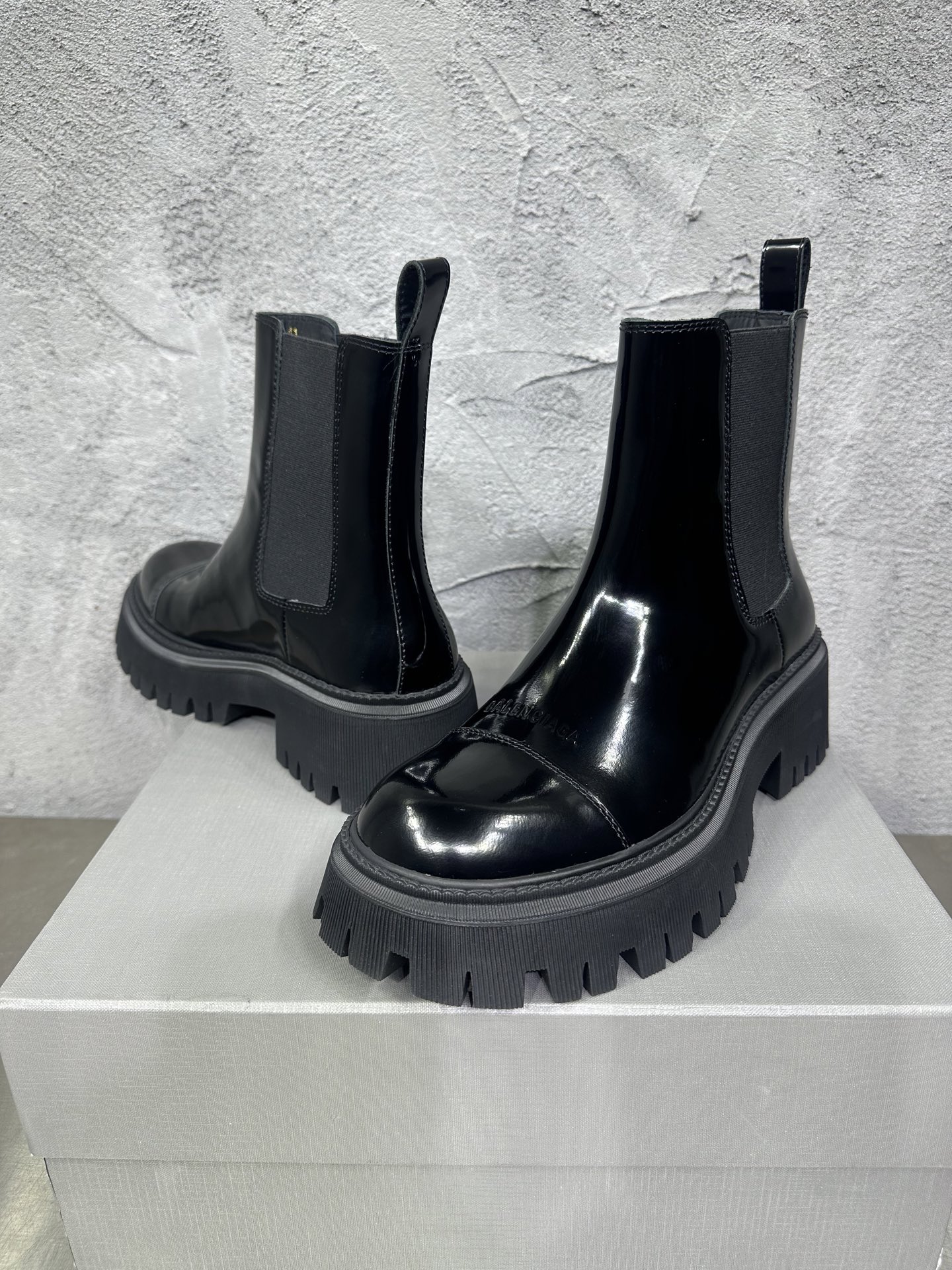 Dr. Martens Male Boots Cow Leather Black M