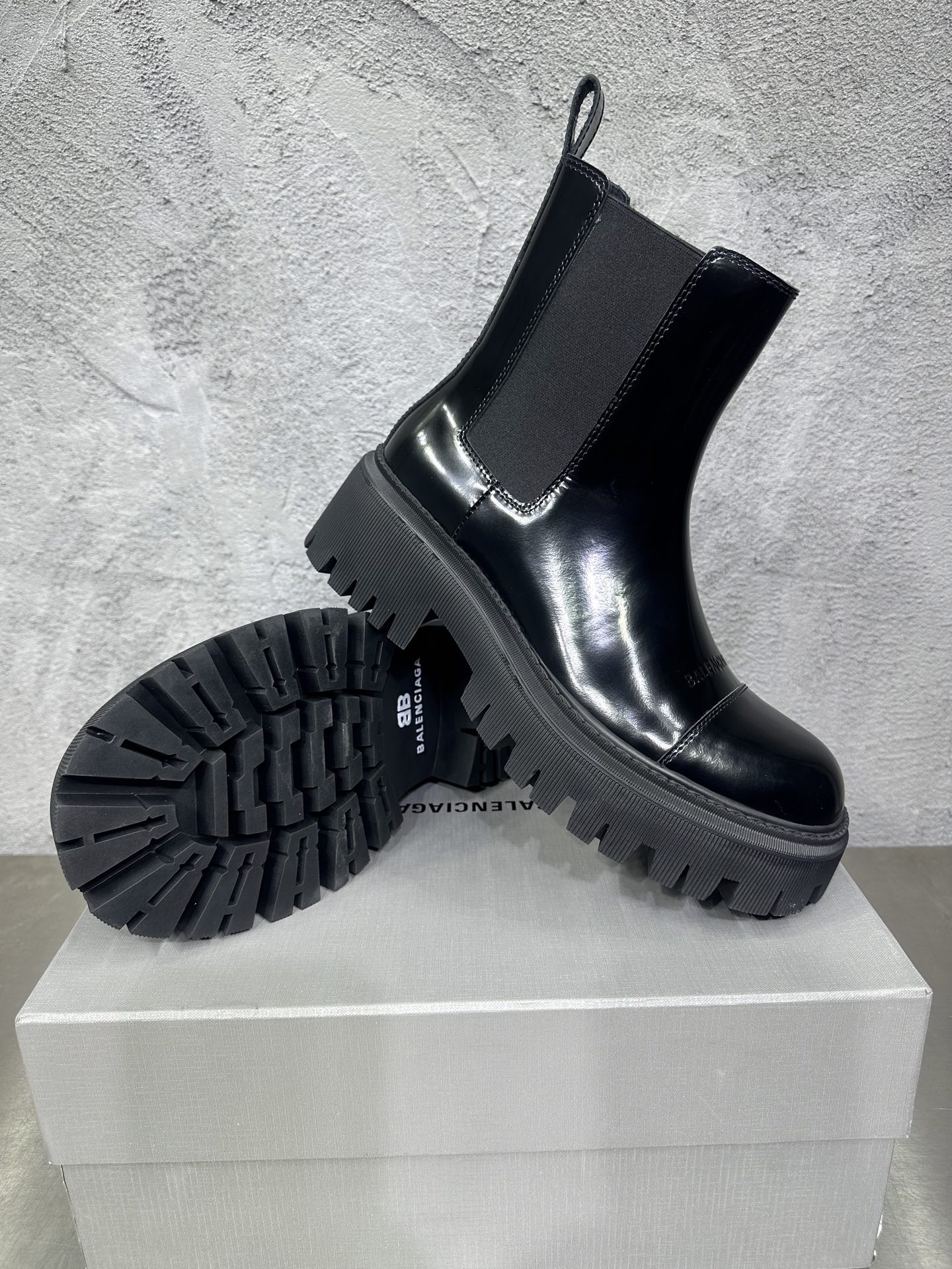 Dr. Martens Male Boots Cow Leather Black M