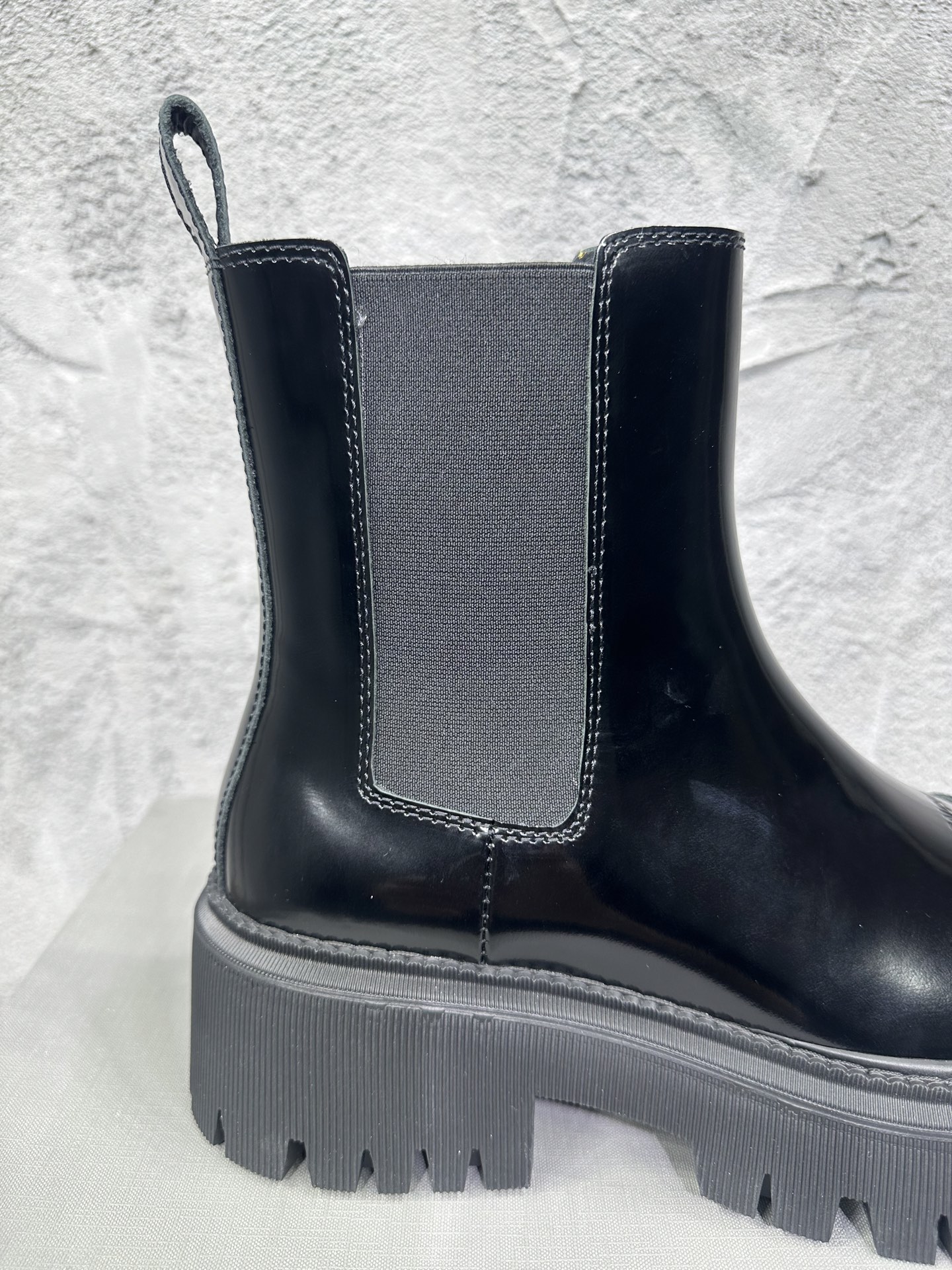 Dr. Martens Male Boots Cow Leather Black M