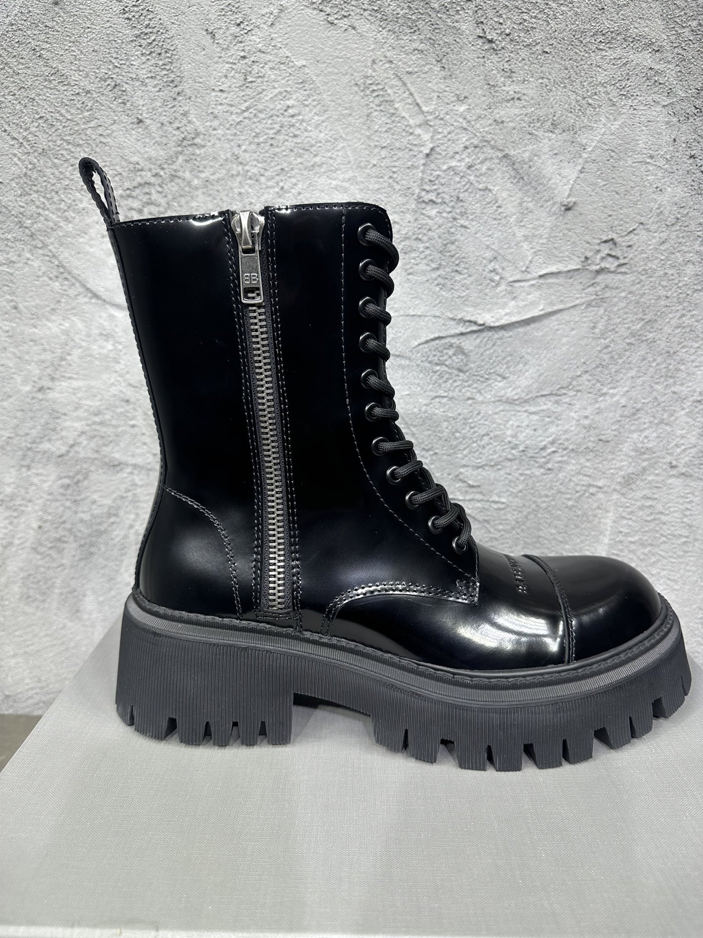 Dr. Martens Male Boots Cow Leather Black M