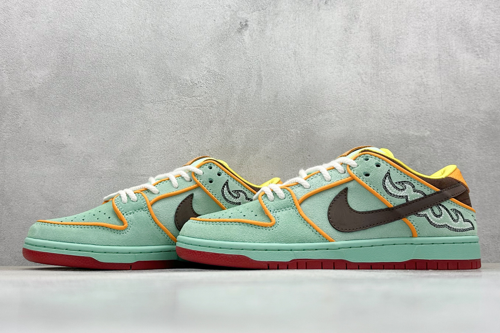 Nike Basic Shoes Lightweight L-s