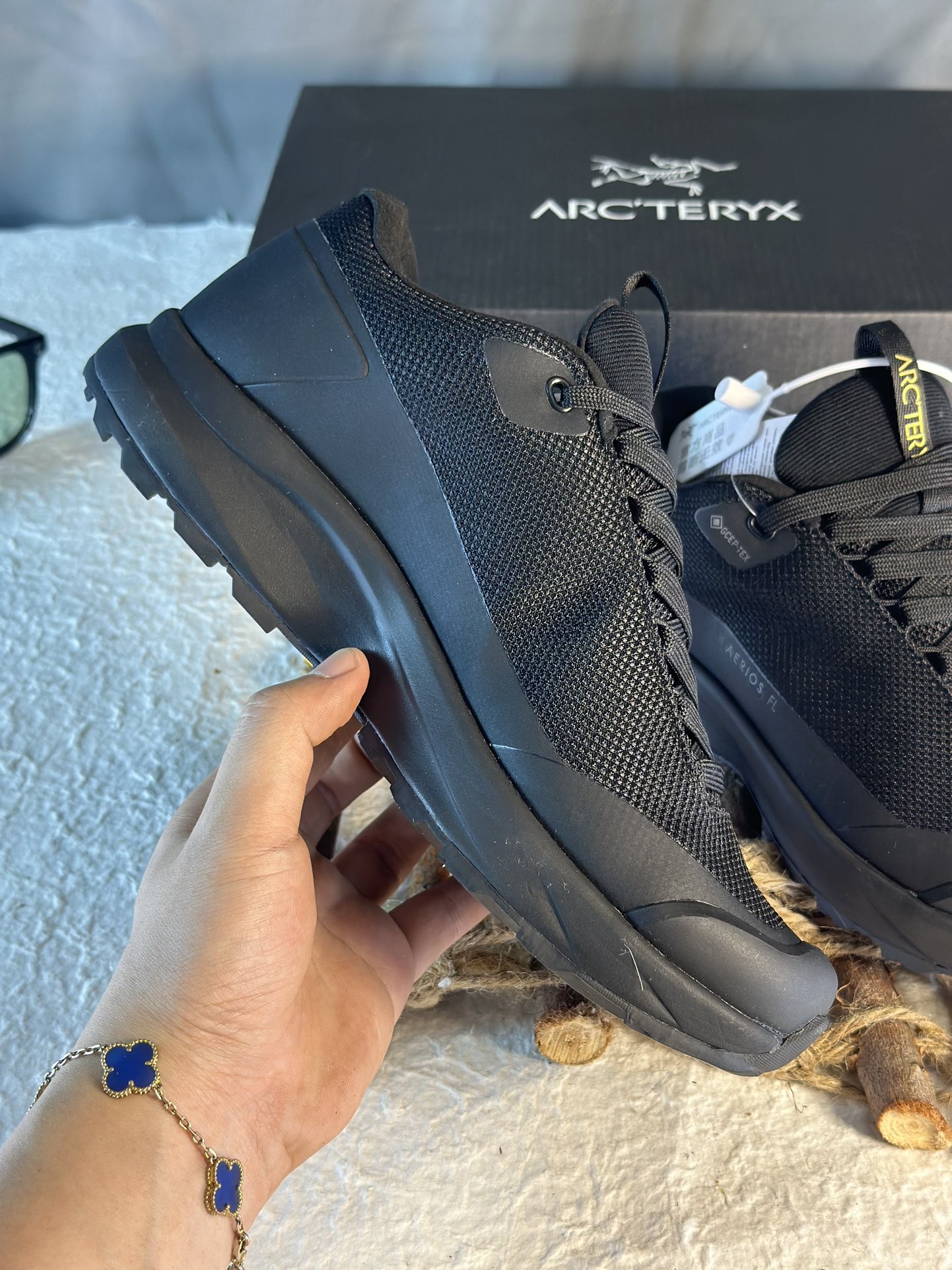 Arcteryx Basic Shoes M-l-s