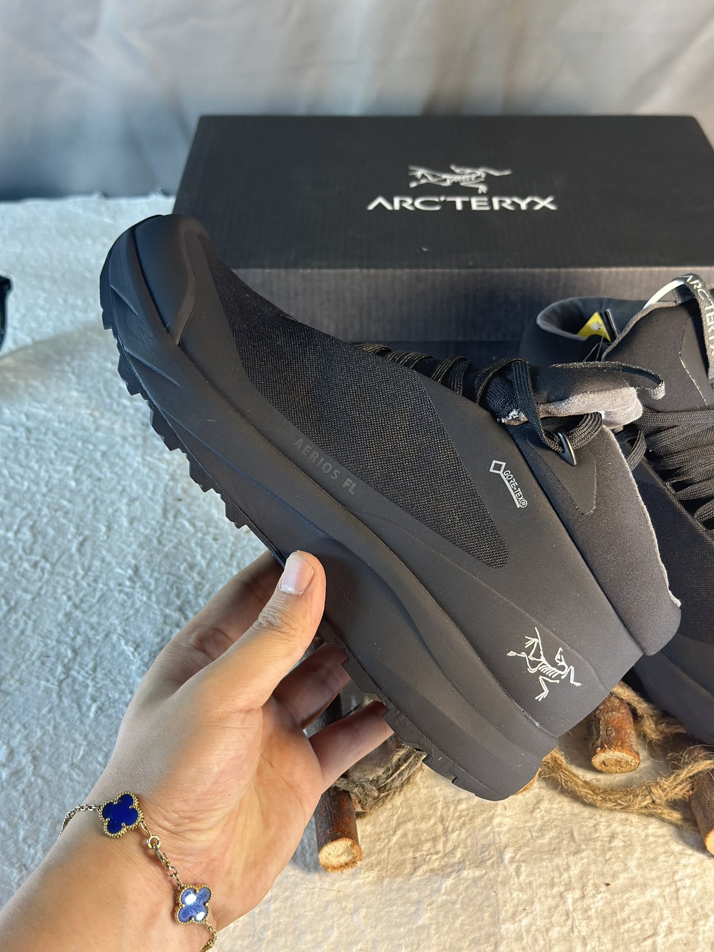 Arcteryx Basic Shoes M-l-s