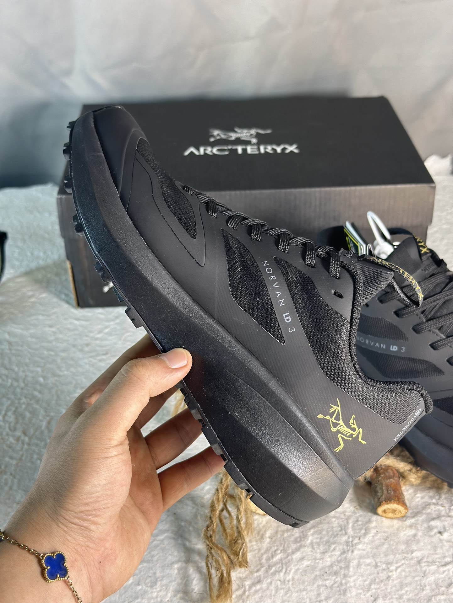 Arcteryx Basic Shoes M-l