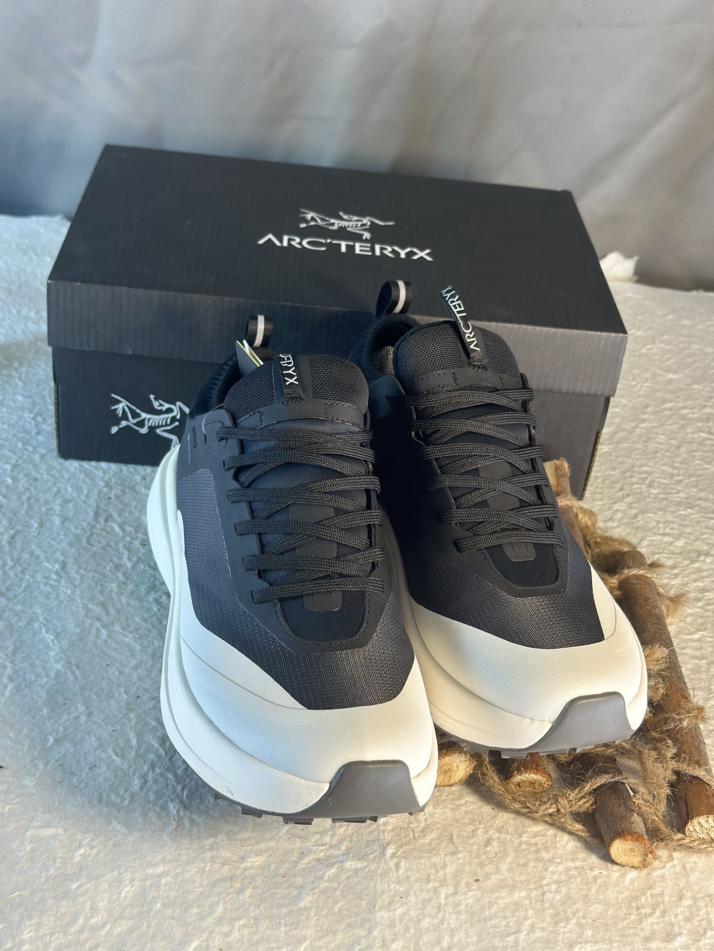 Arcteryx Basic Shoes Black M-l-s