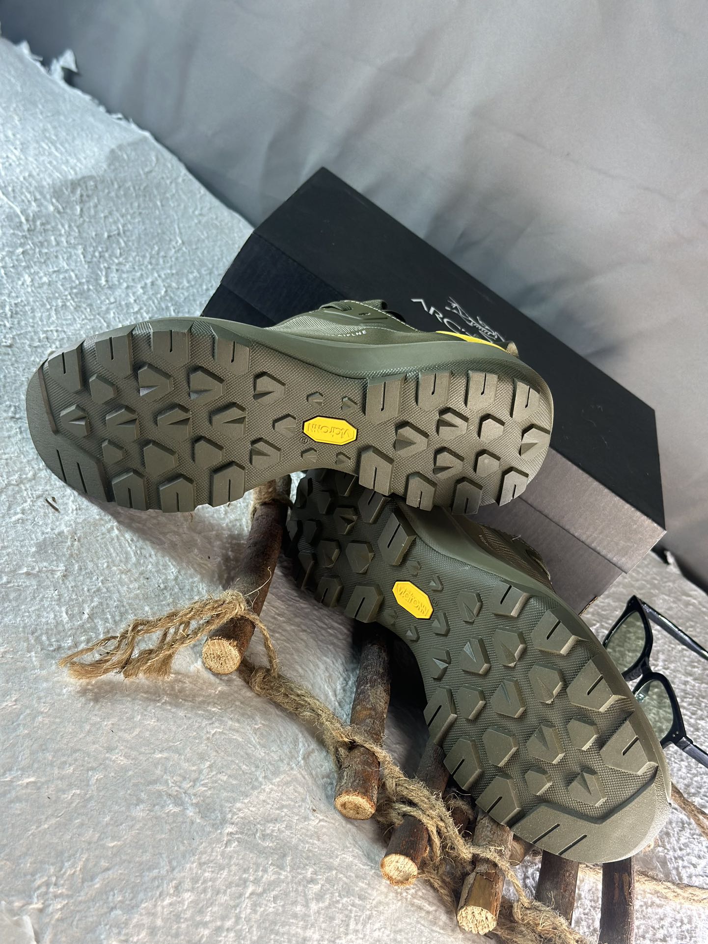 Arcteryx Basic Shoes Breathable L