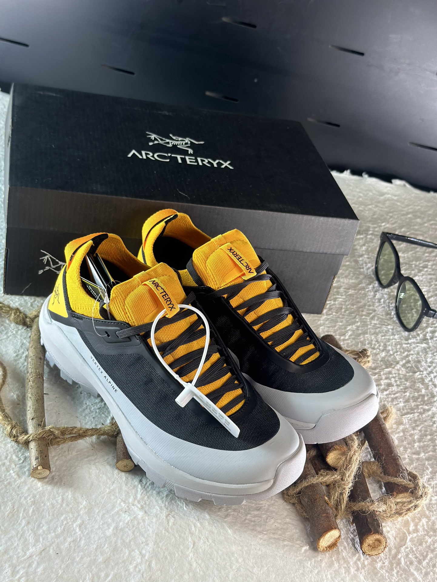 Arcteryx Basic Shoes Breathable L