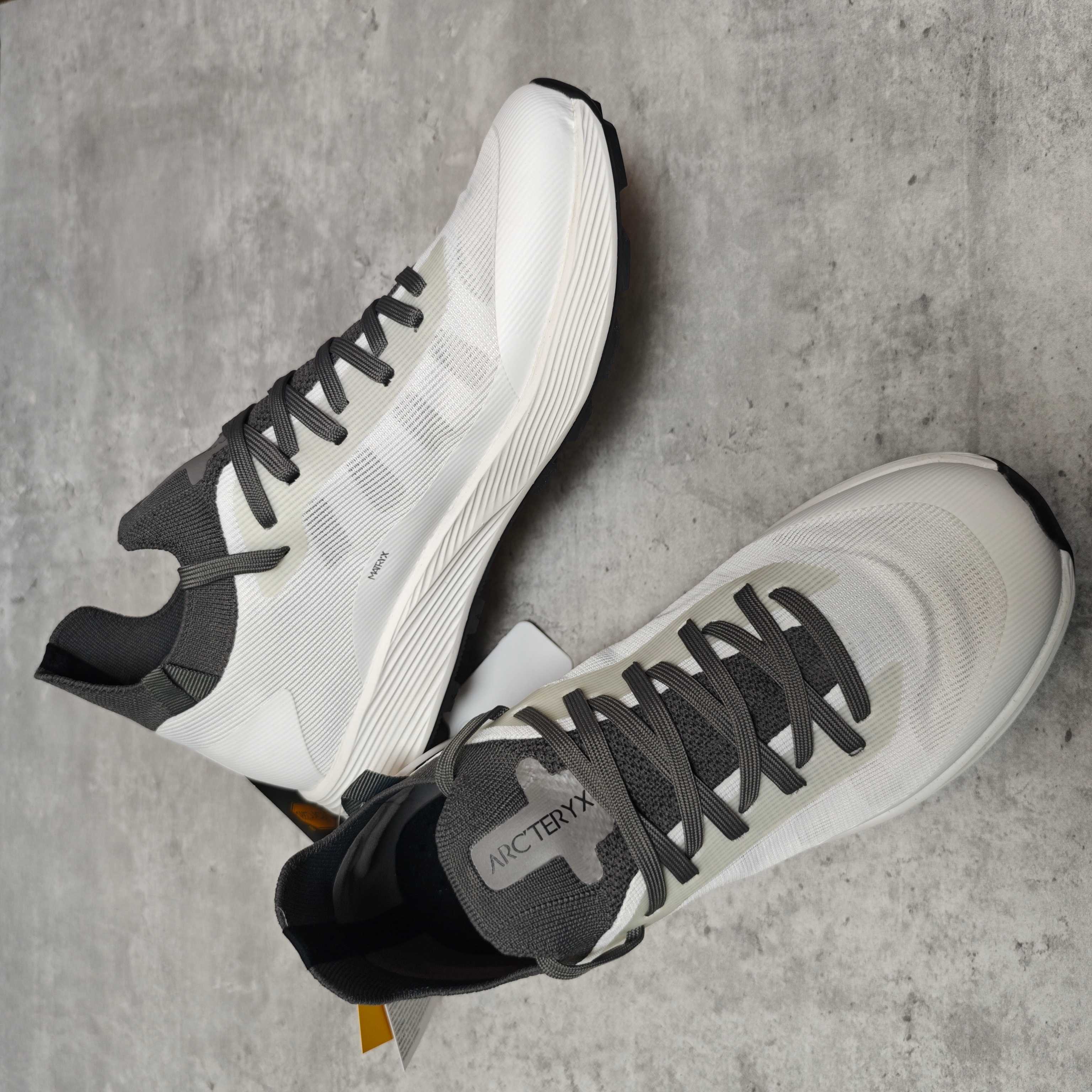 Arcteryx Running Shoes Gray M-l-s
