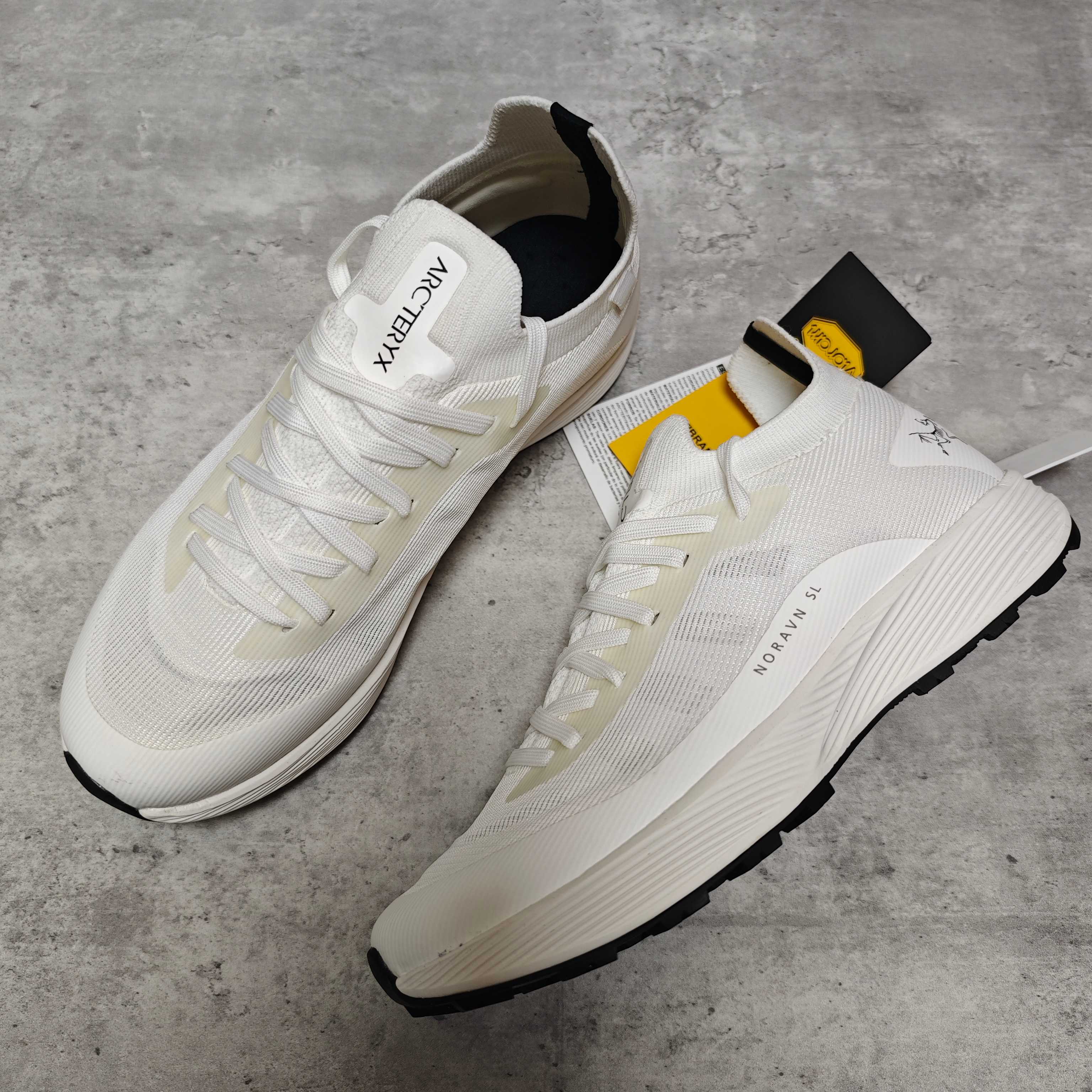 Arcteryx Running Shoes White M-l-s