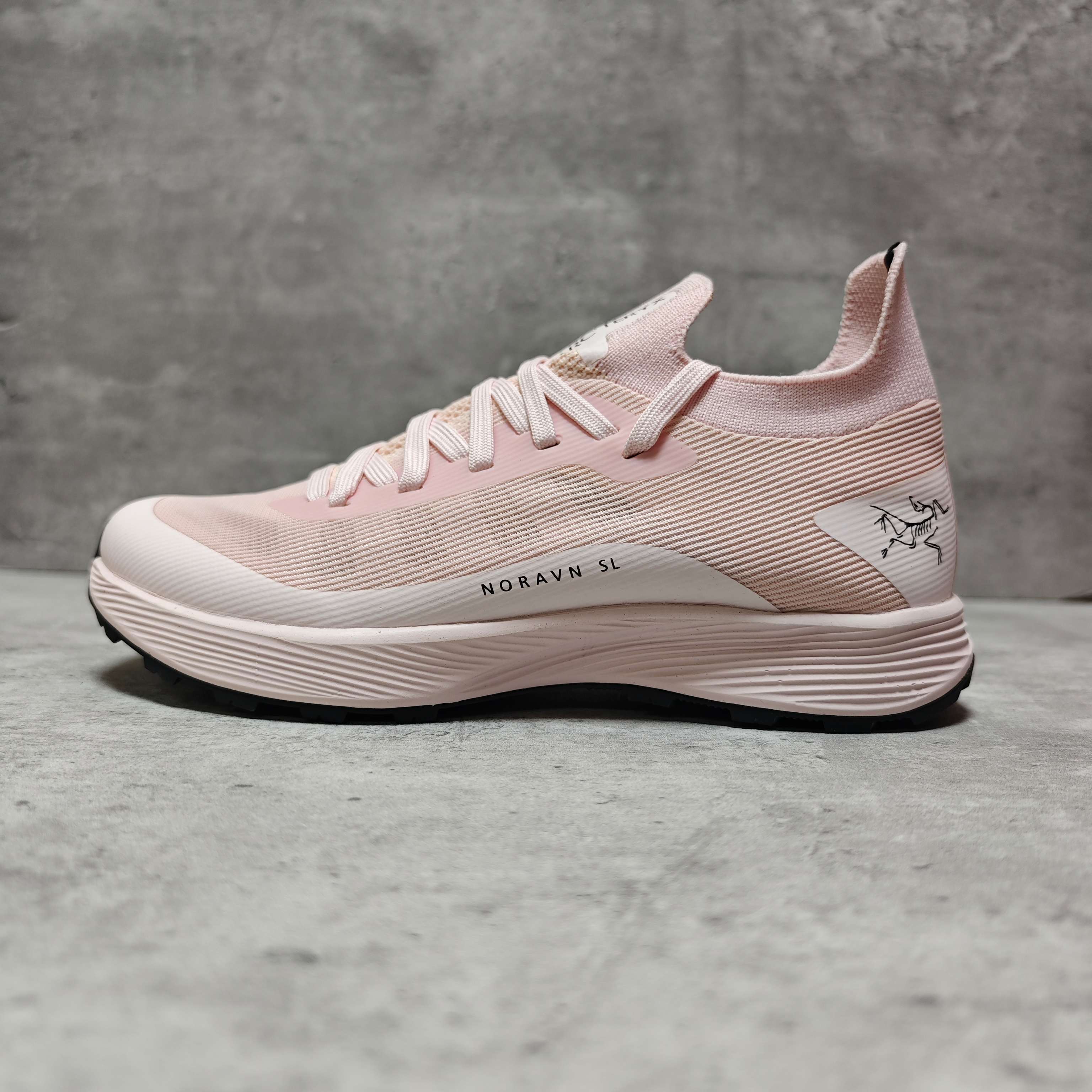 Arcteryx Running Shoes Pink M-l-s