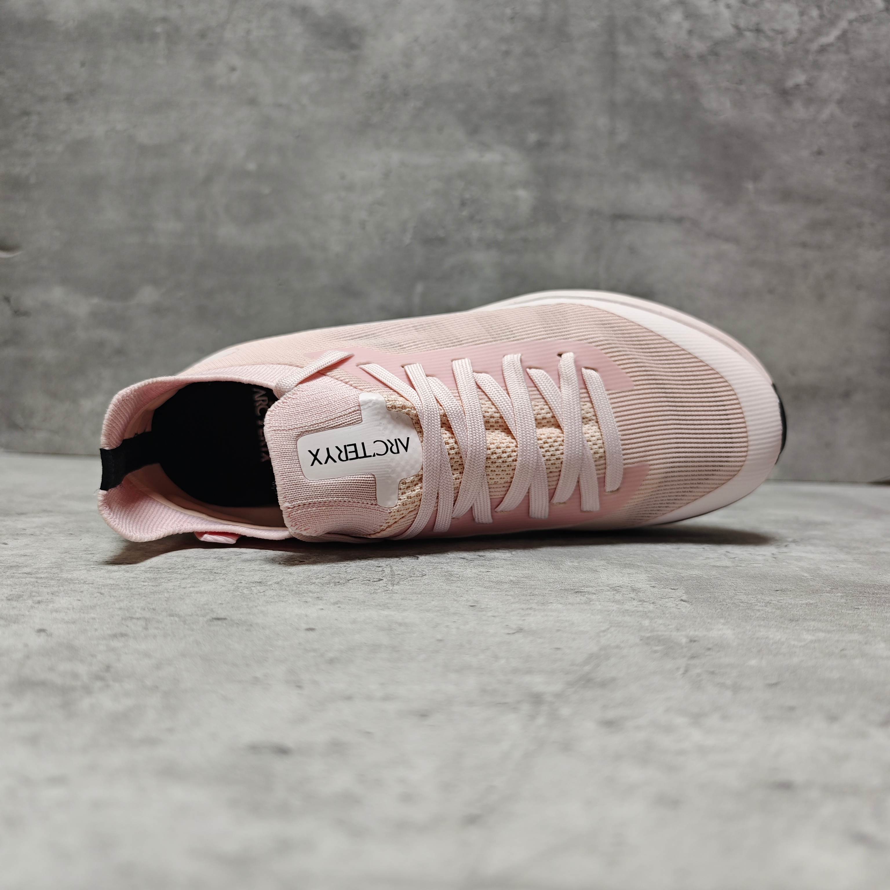 Arcteryx Running Shoes Pink M-l-s