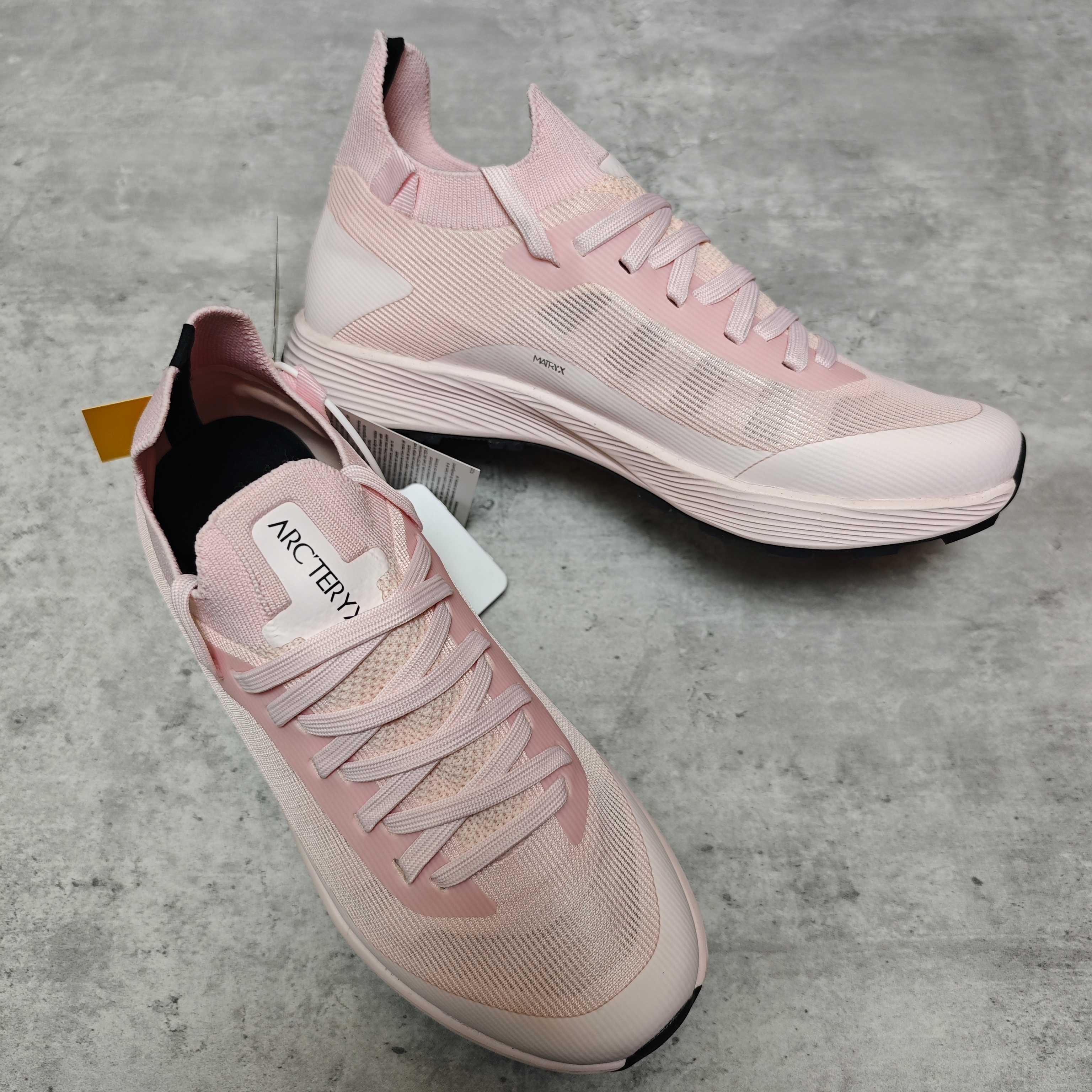 Arcteryx Running Shoes Pink M-l-s