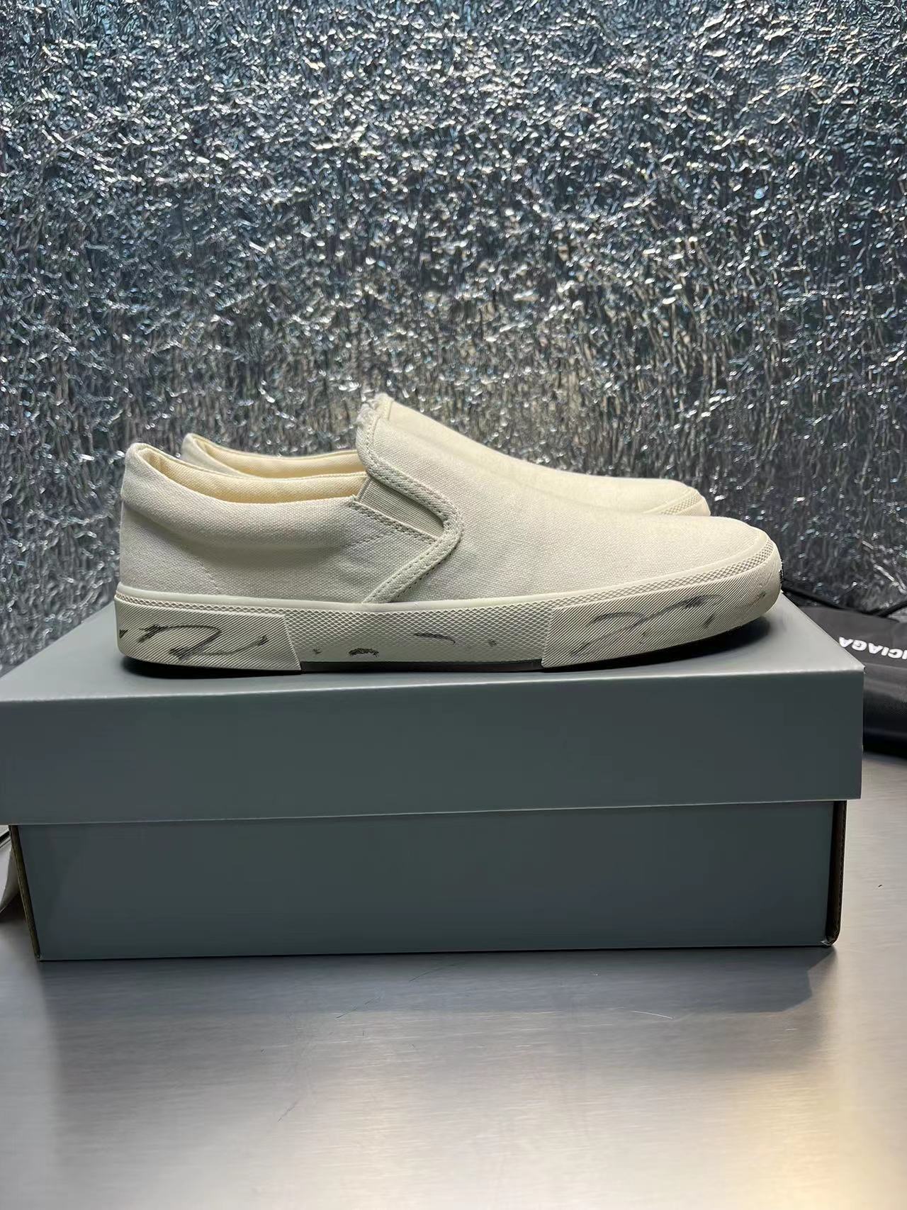 Balenciaga Basic Shoes L