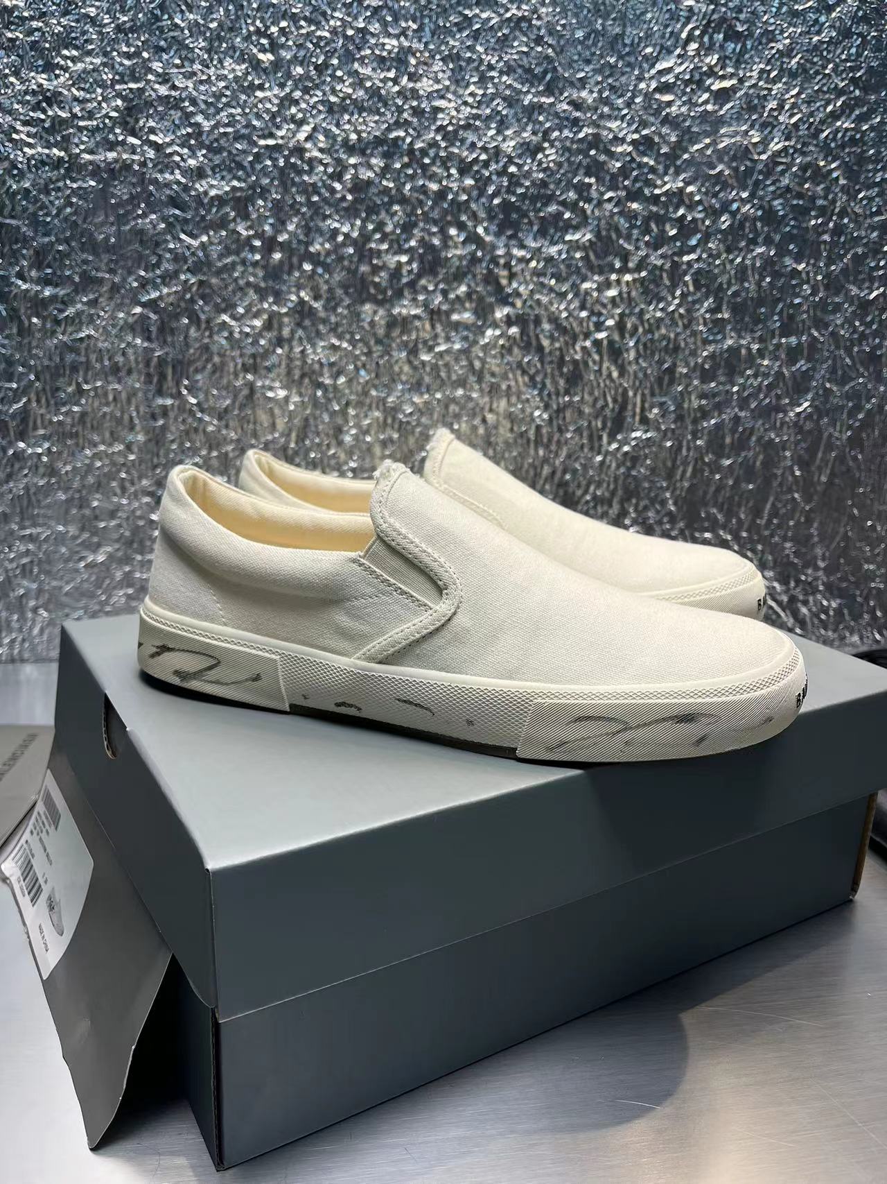 Balenciaga Basic Shoes L