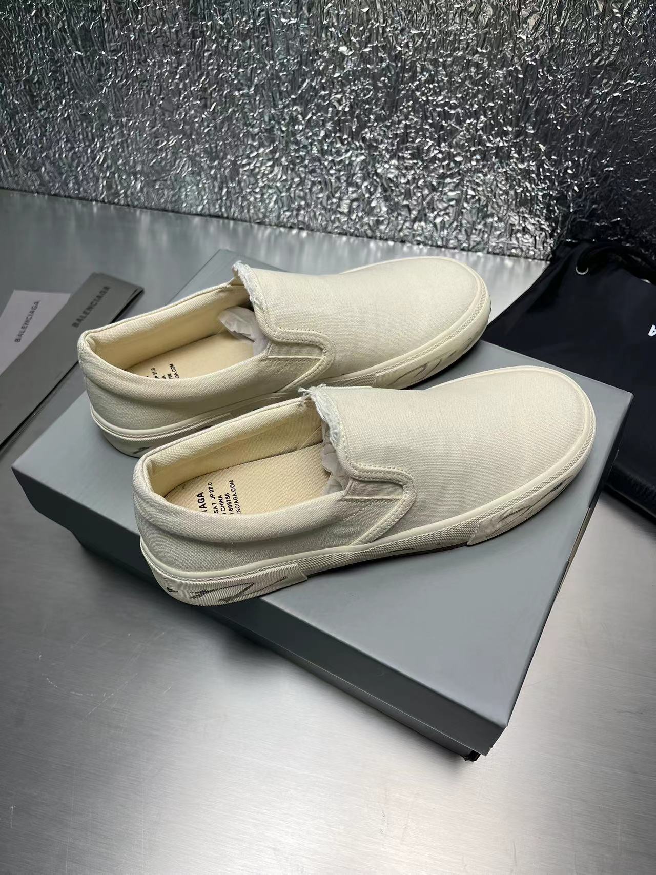 Balenciaga Basic Shoes L