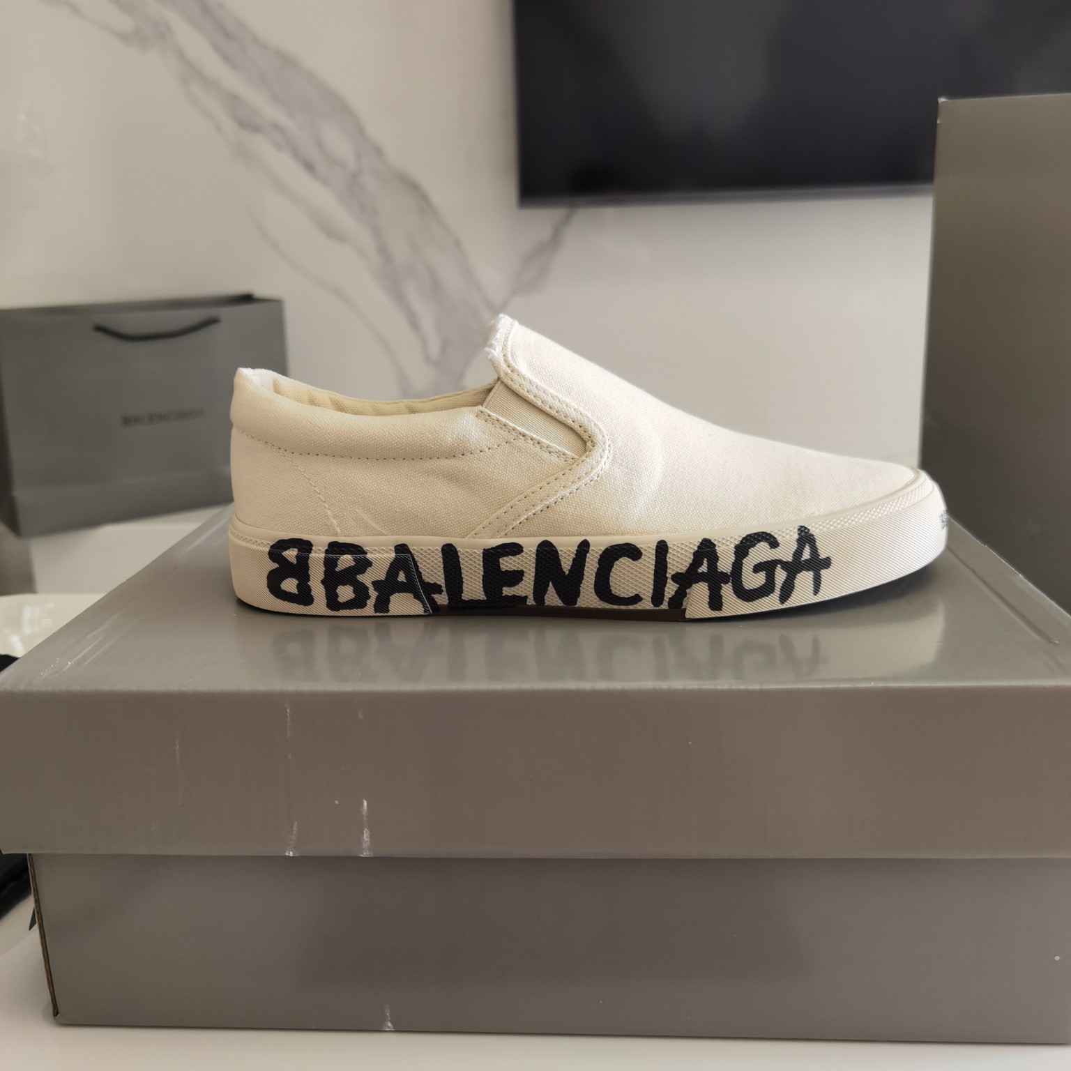 Balenciaga Basic Shoes L