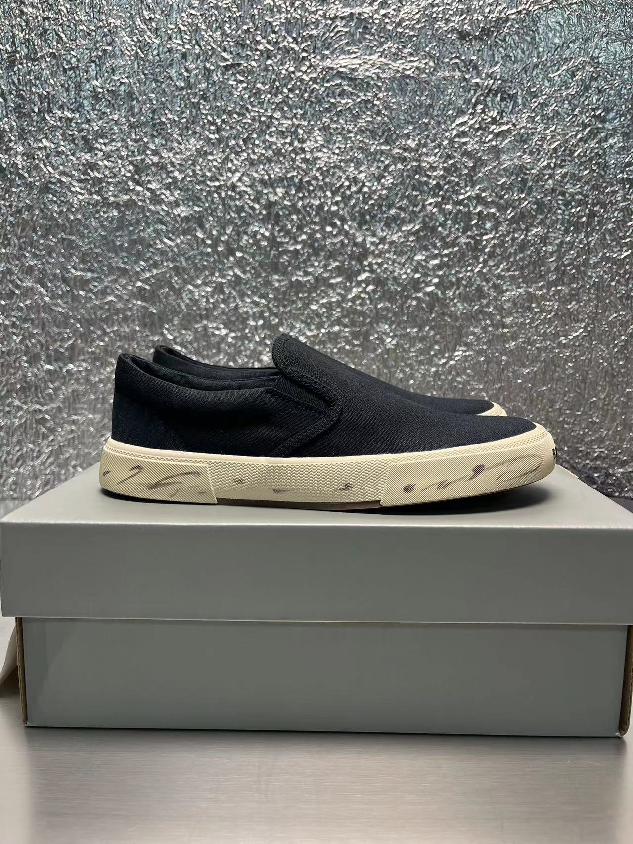 Balenciaga Basic Shoes L