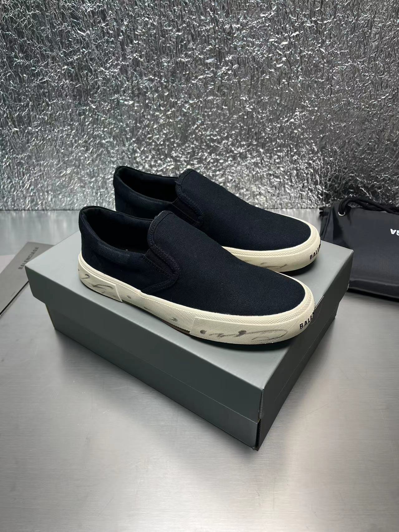 Balenciaga Basic Shoes L