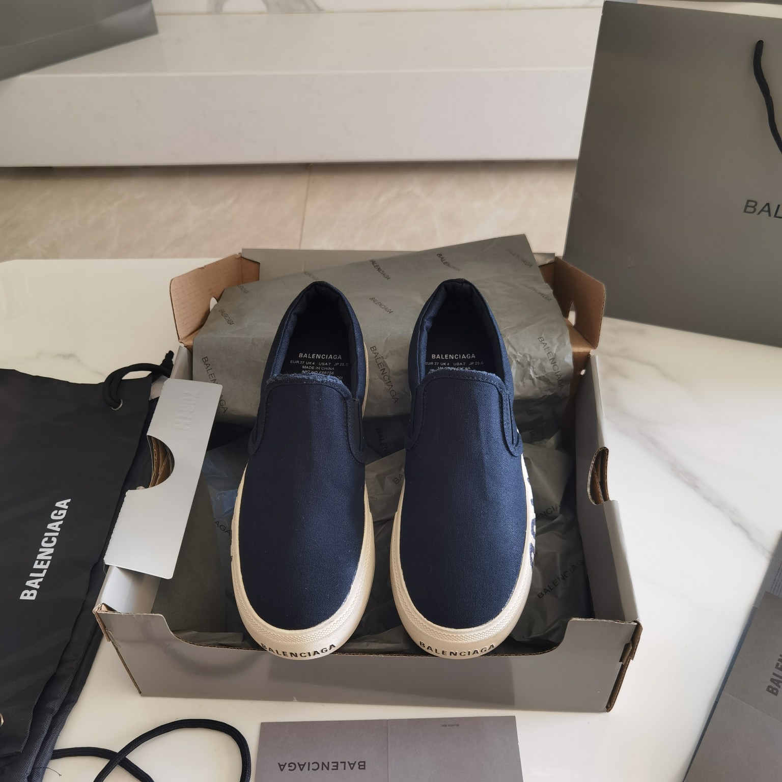 Balenciaga Basic Shoes L
