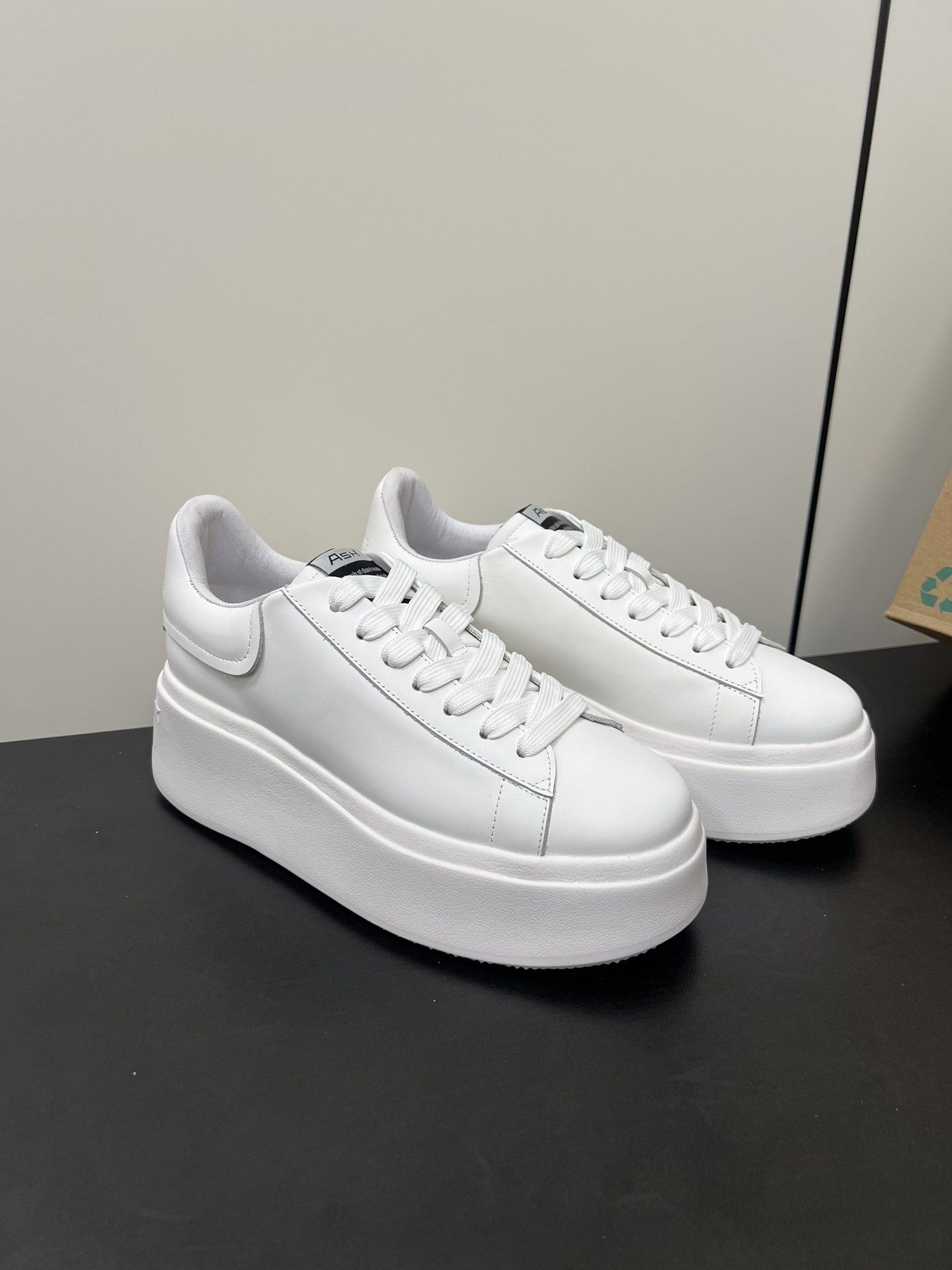 Basic Shoes Breathable M-s