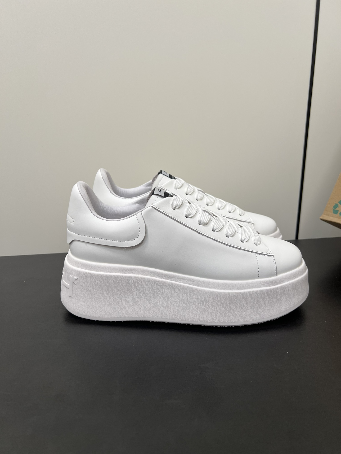 Basic Shoes Breathable M-s