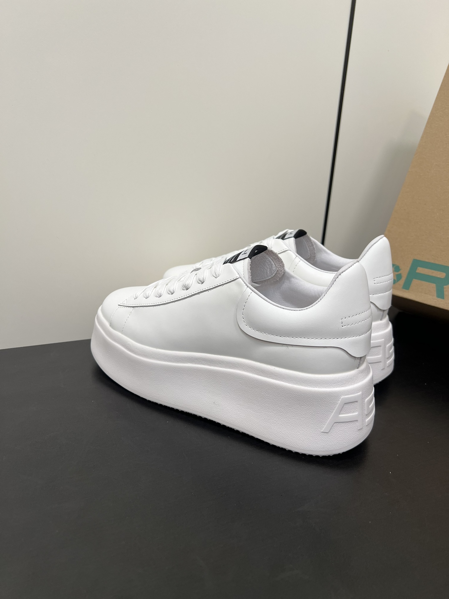 Basic Shoes Breathable M-s
