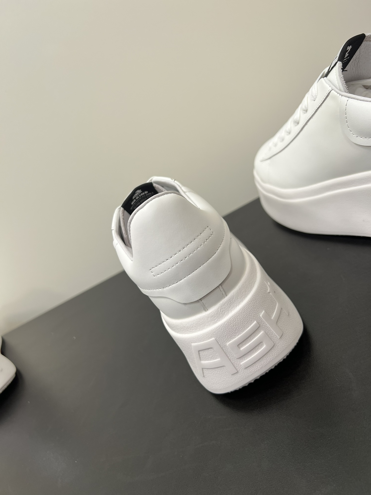 Basic Shoes Breathable M-s