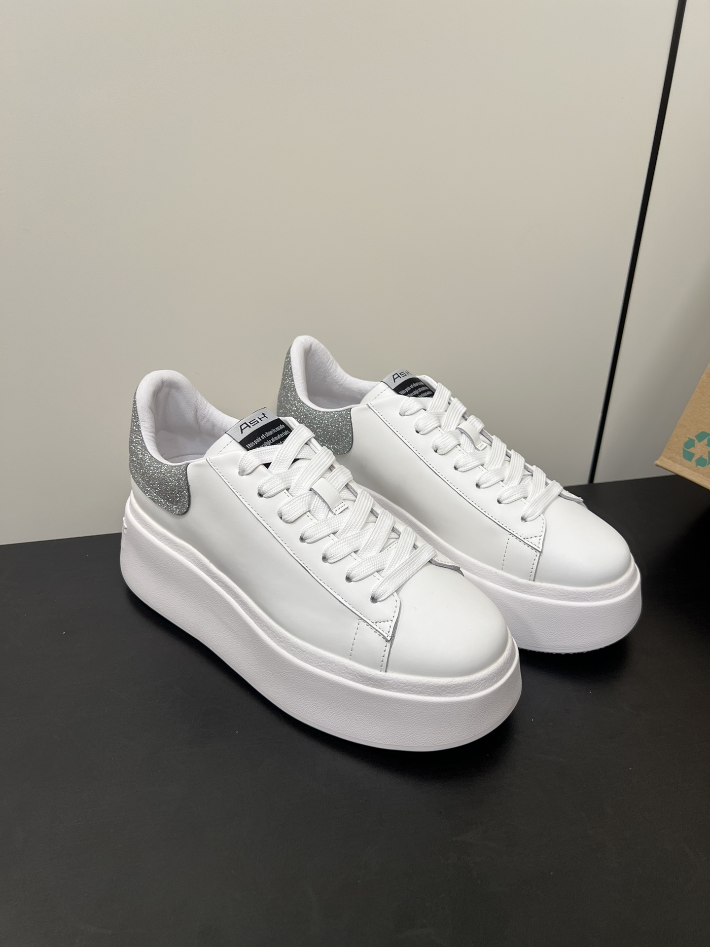 Basic Shoes Breathable M-s