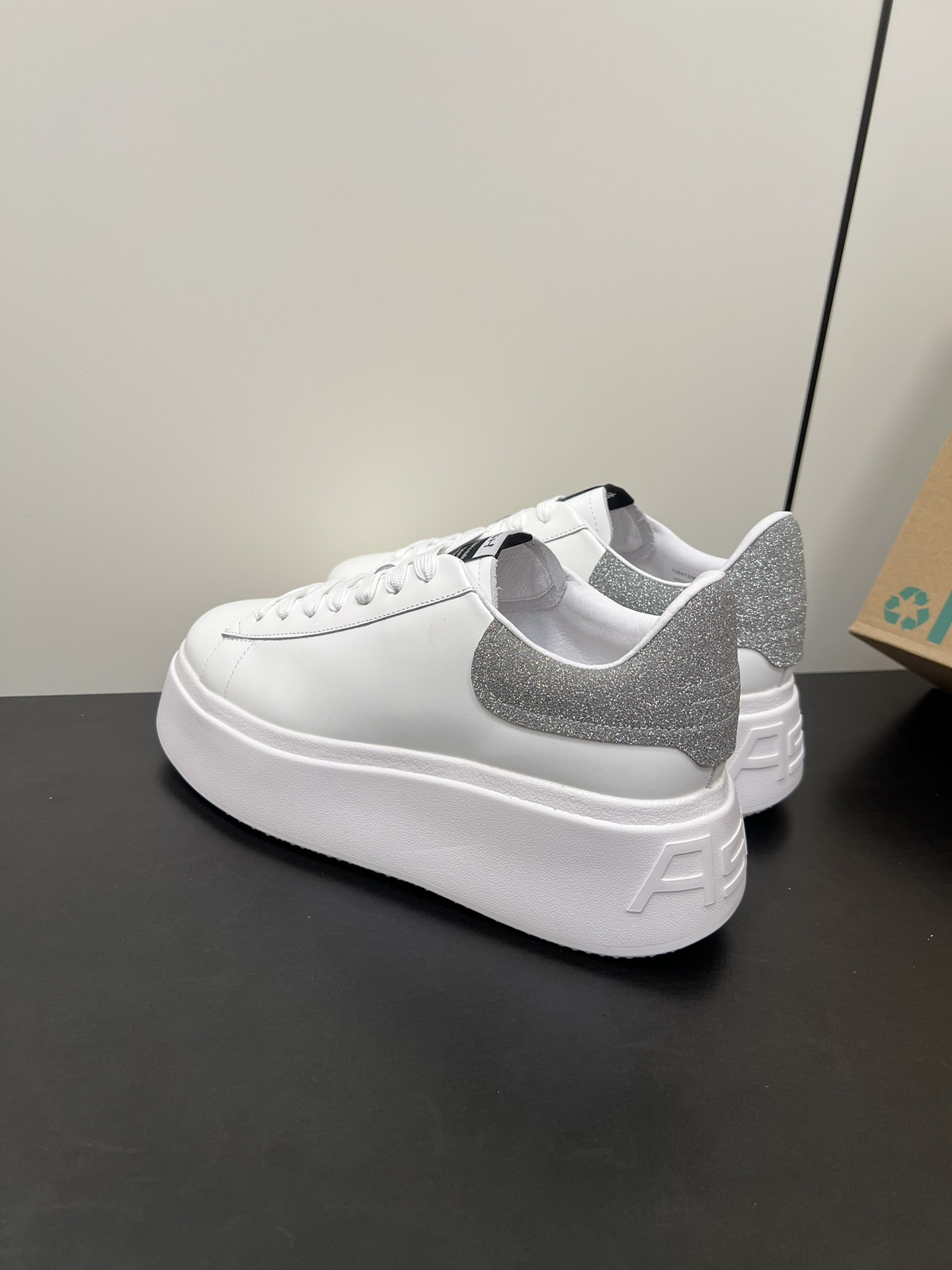 Basic Shoes Breathable M-s