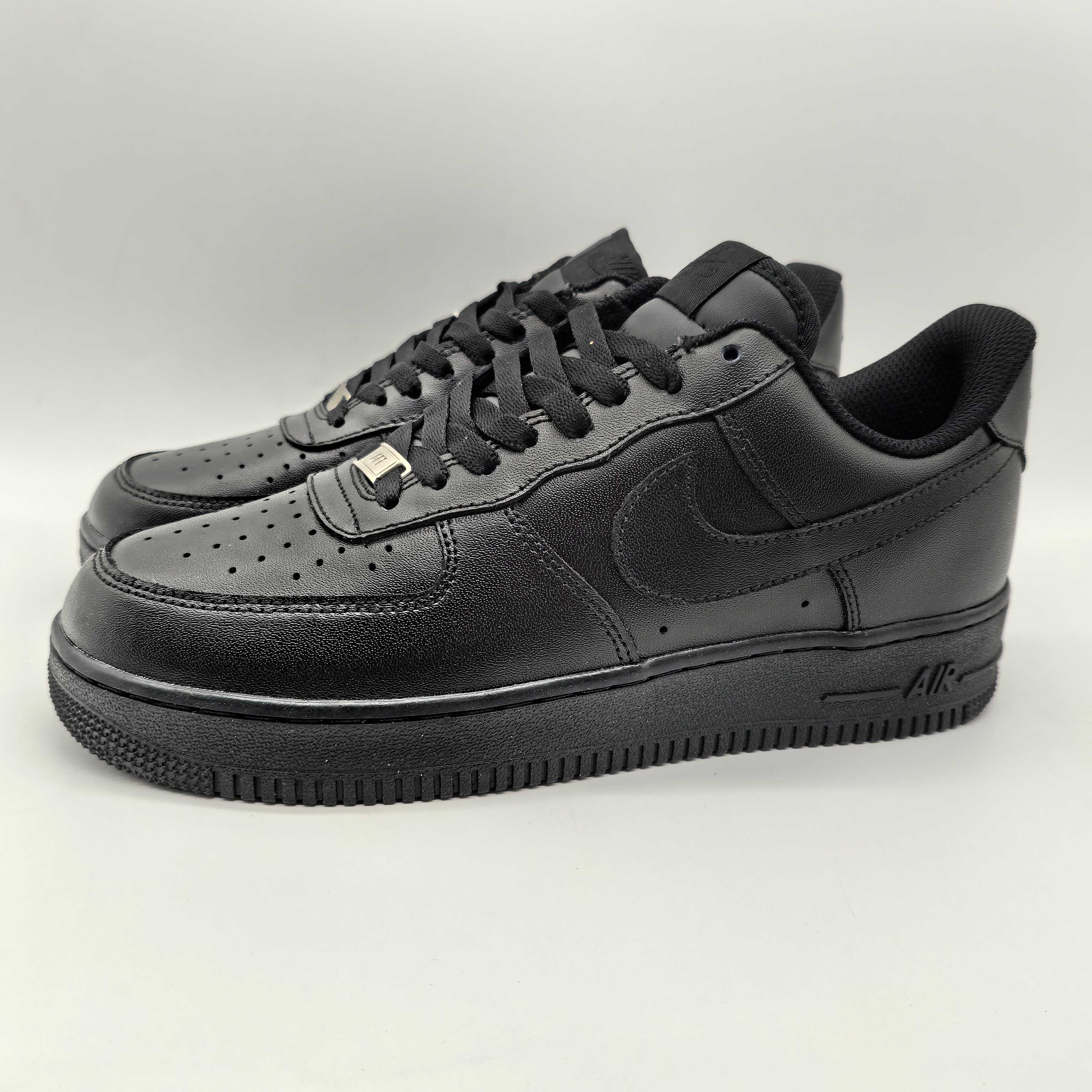 Basic Shoes Black