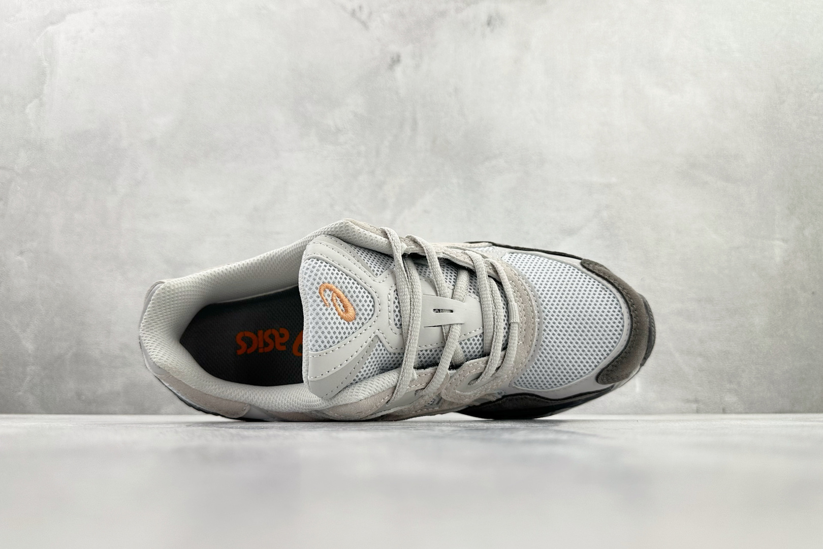 Asics Basic Shoes Gray L-s
