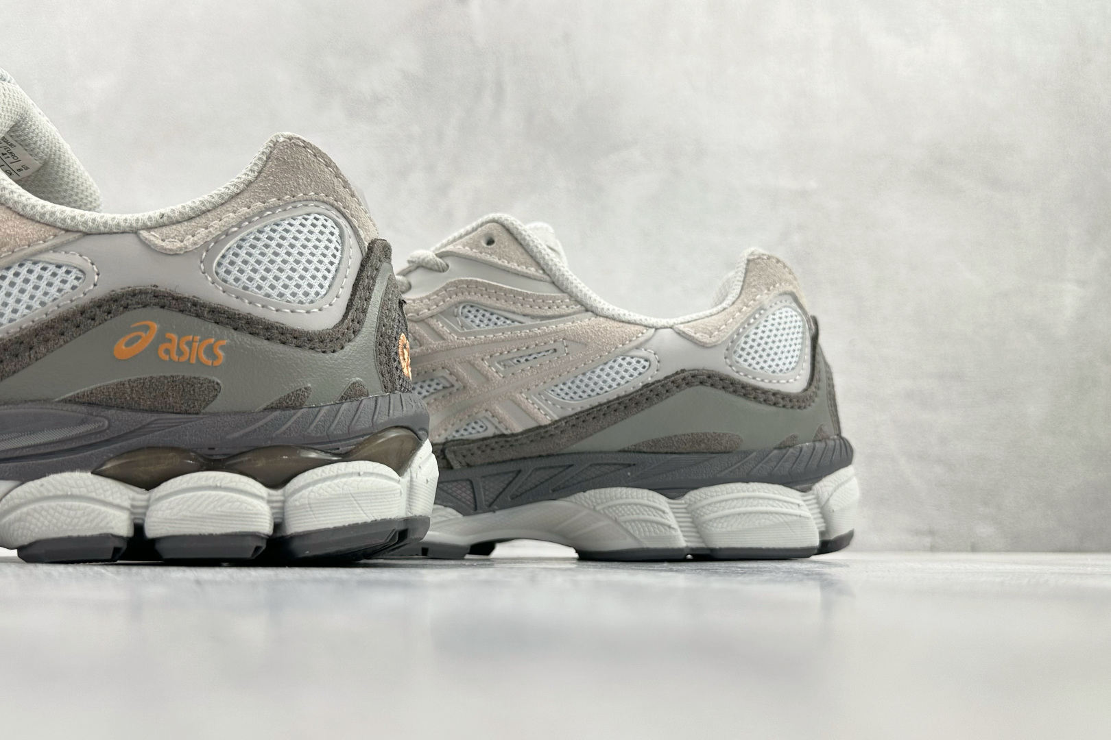 Asics Basic Shoes Gray L-s