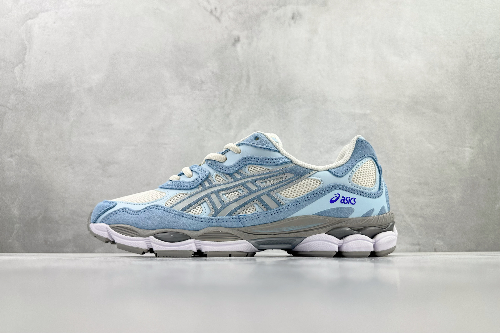 Asics Basic Shoes Blue L-s