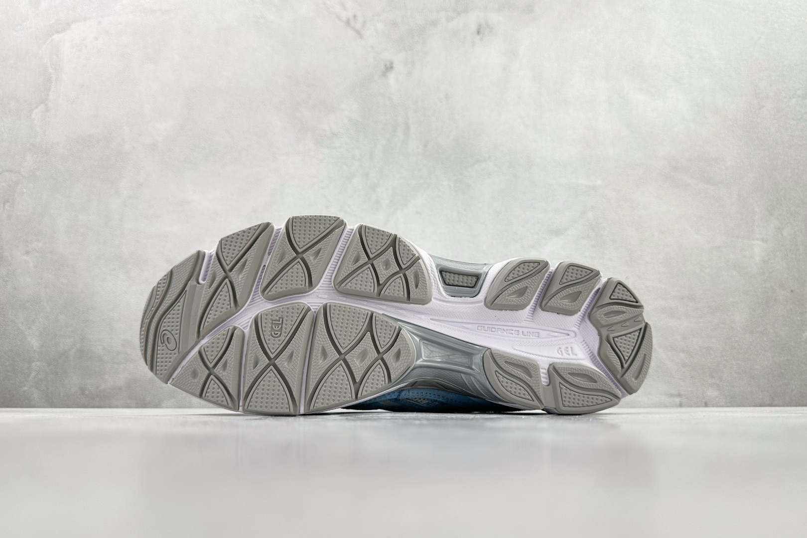 Asics Basic Shoes Blue L-s