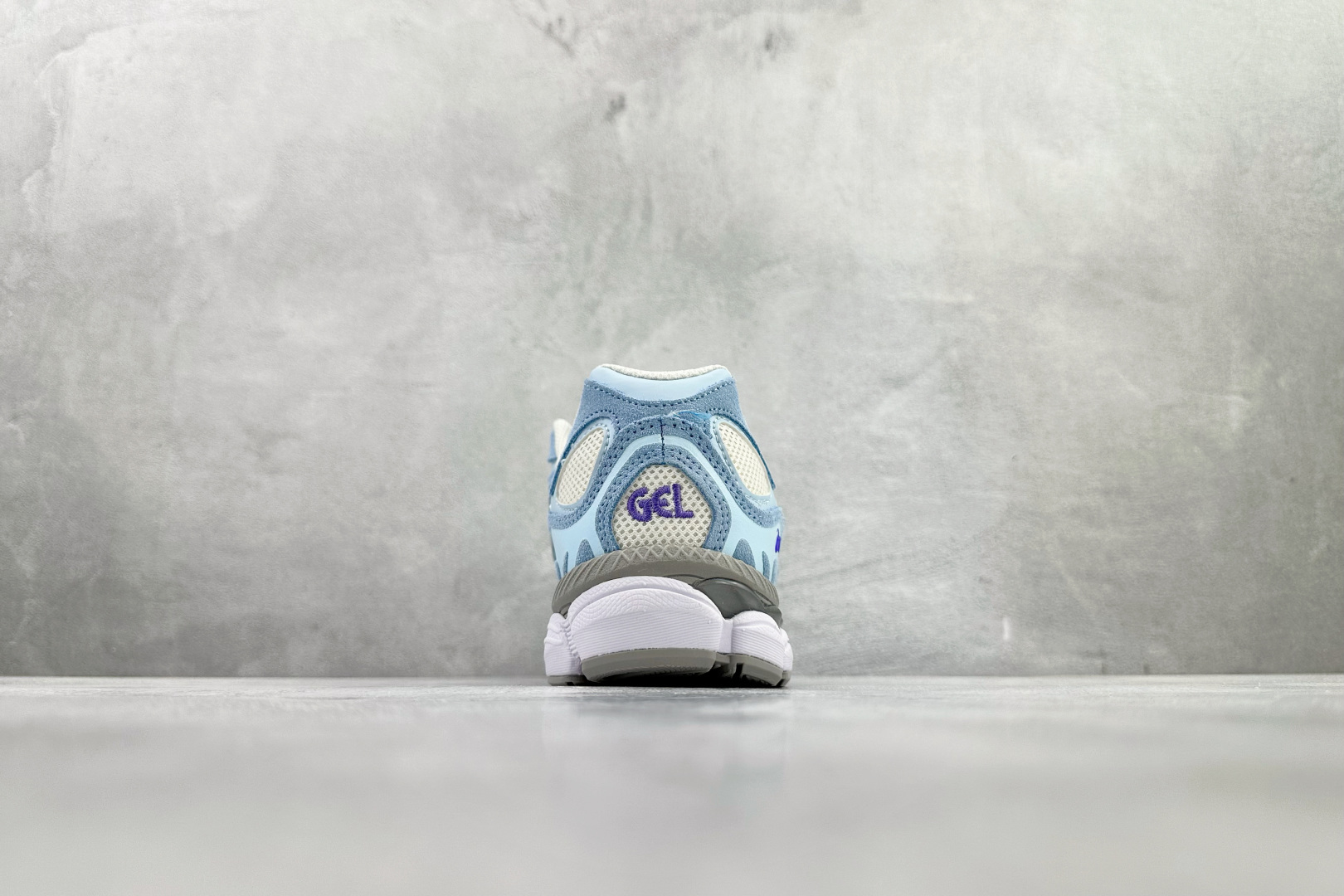 Asics Basic Shoes Blue L-s