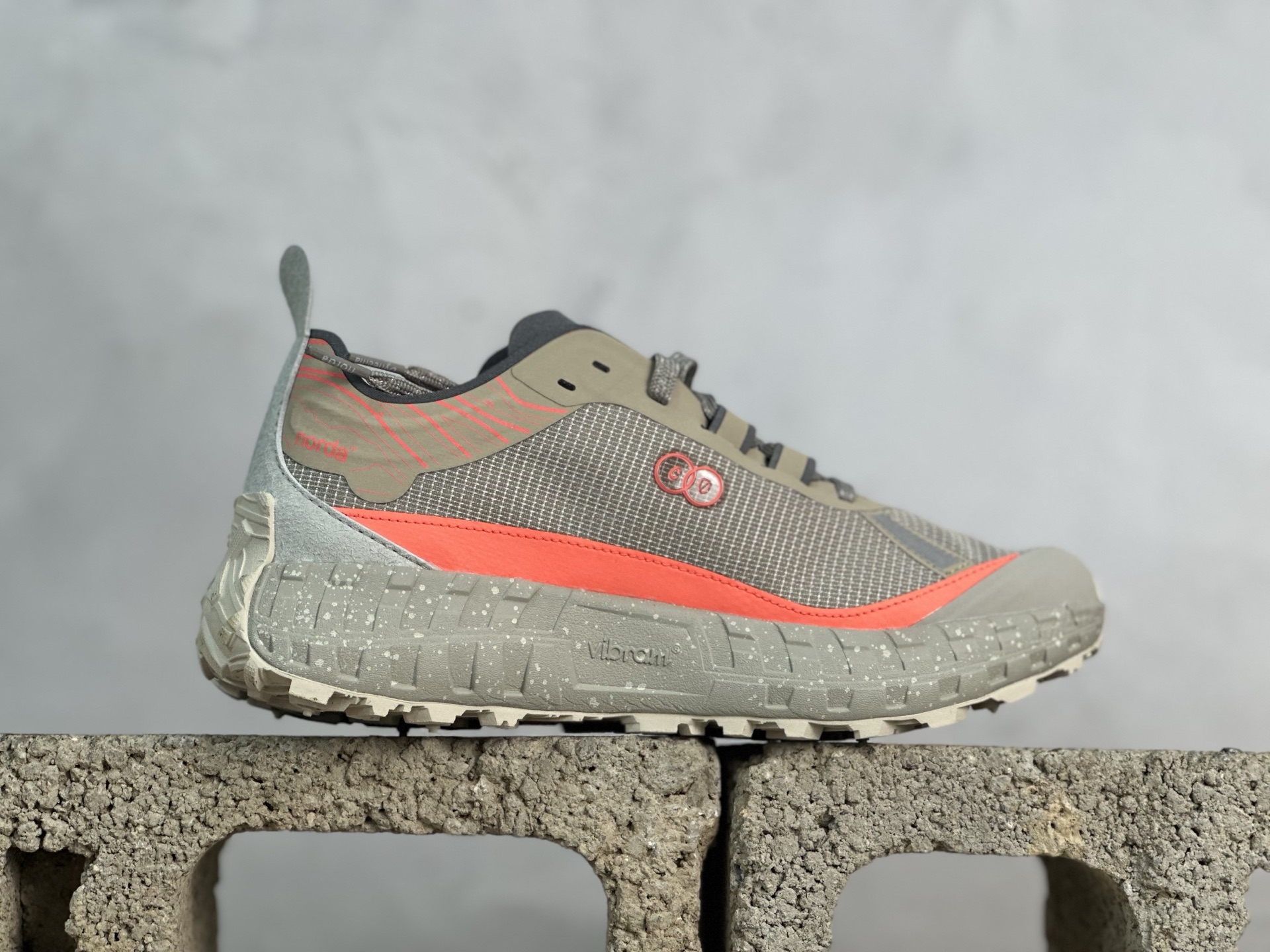 Running Shoes S