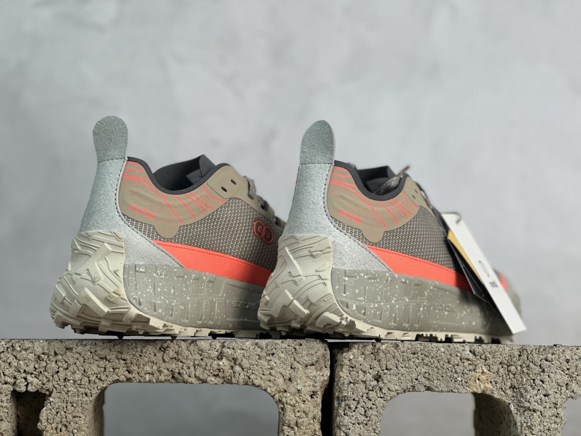 Running Shoes S