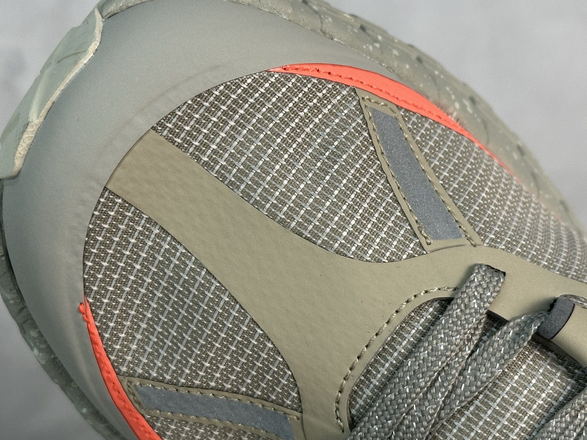 Running Shoes S