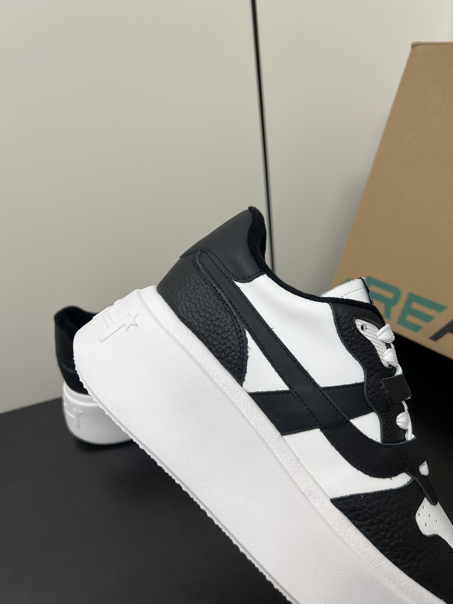 Calvin Klein Male Basic Shoes Breathable M-s