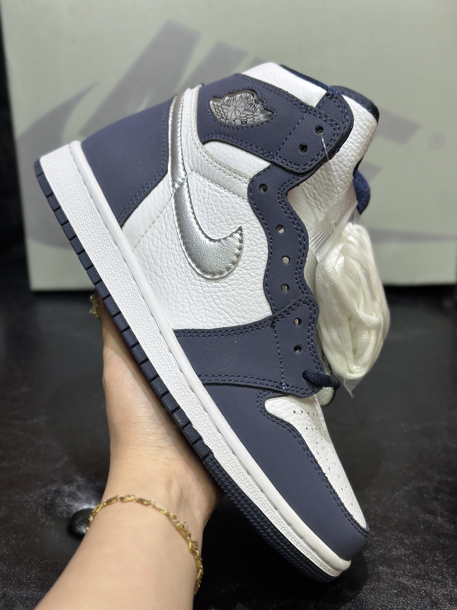 Basic Shoes White