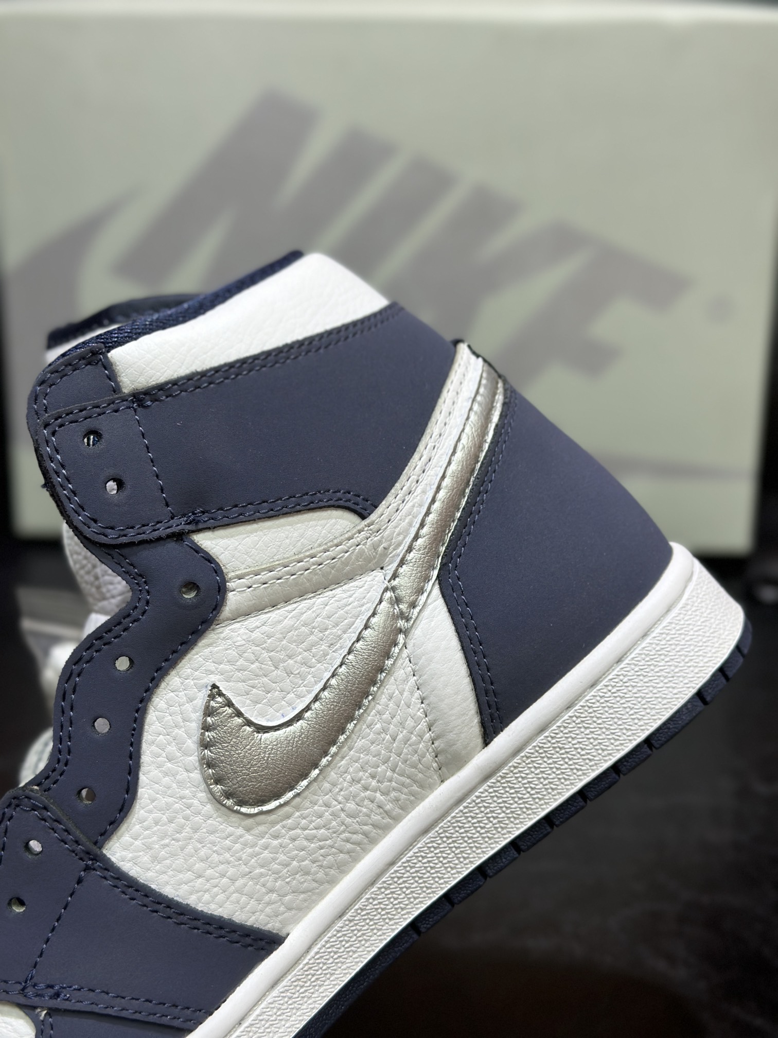 Basic Shoes White