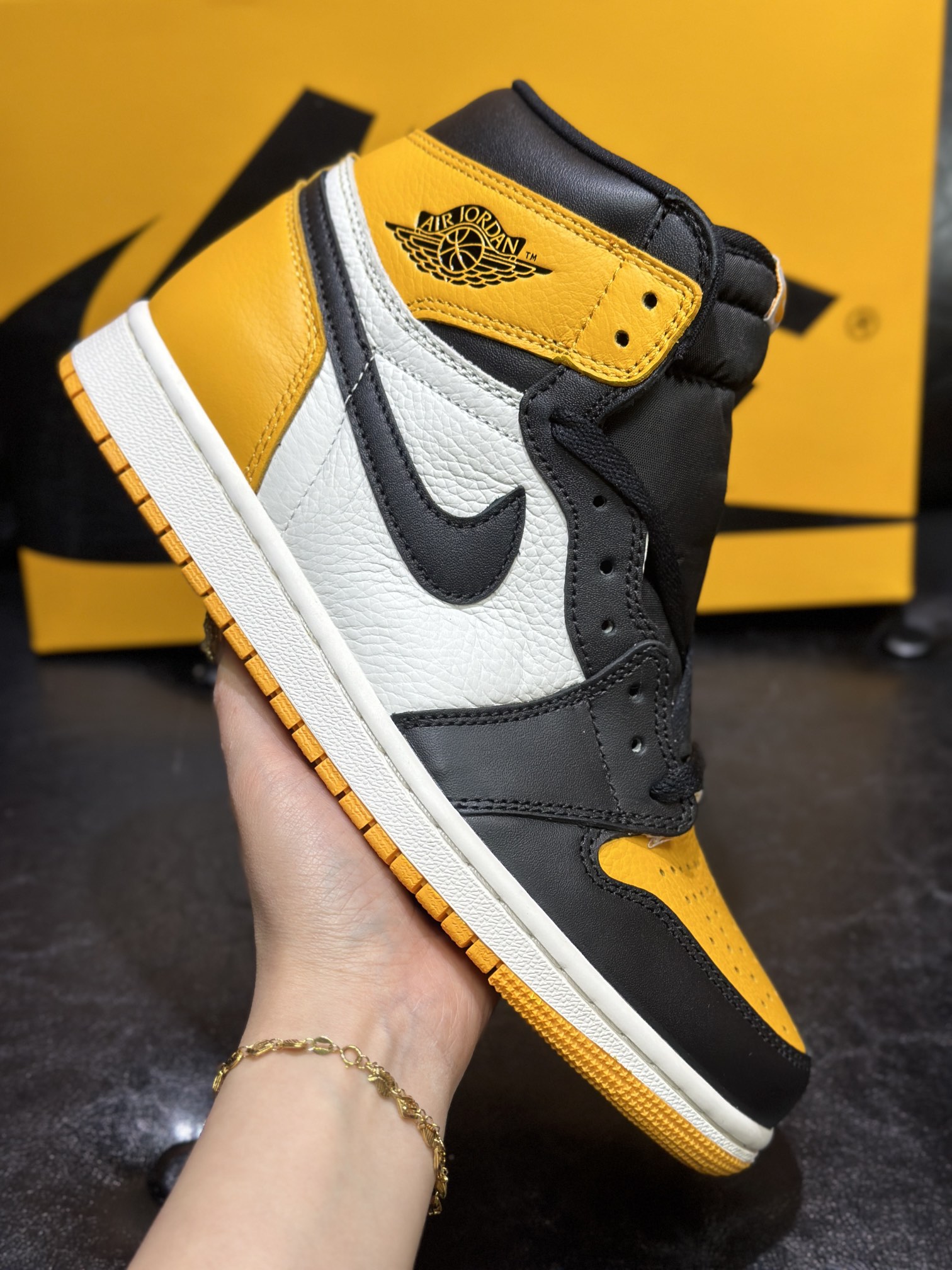 Jordan Nike Basic Shoes S