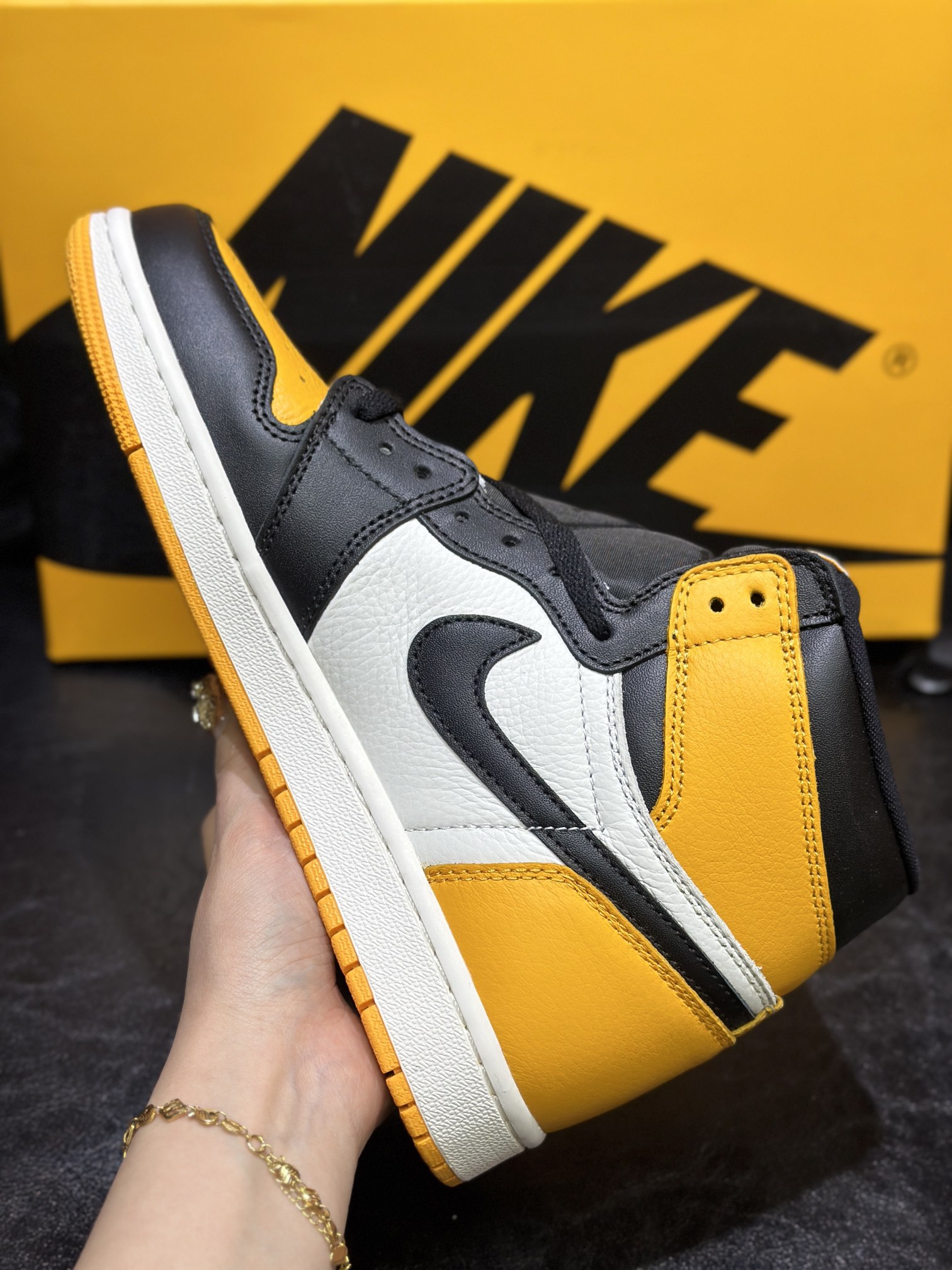 Jordan Nike Basic Shoes S