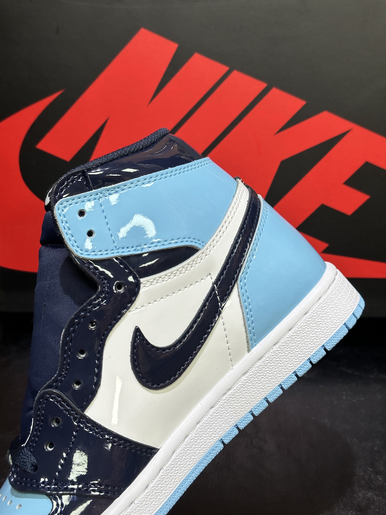 Jordan Nike Basic Shoes L
