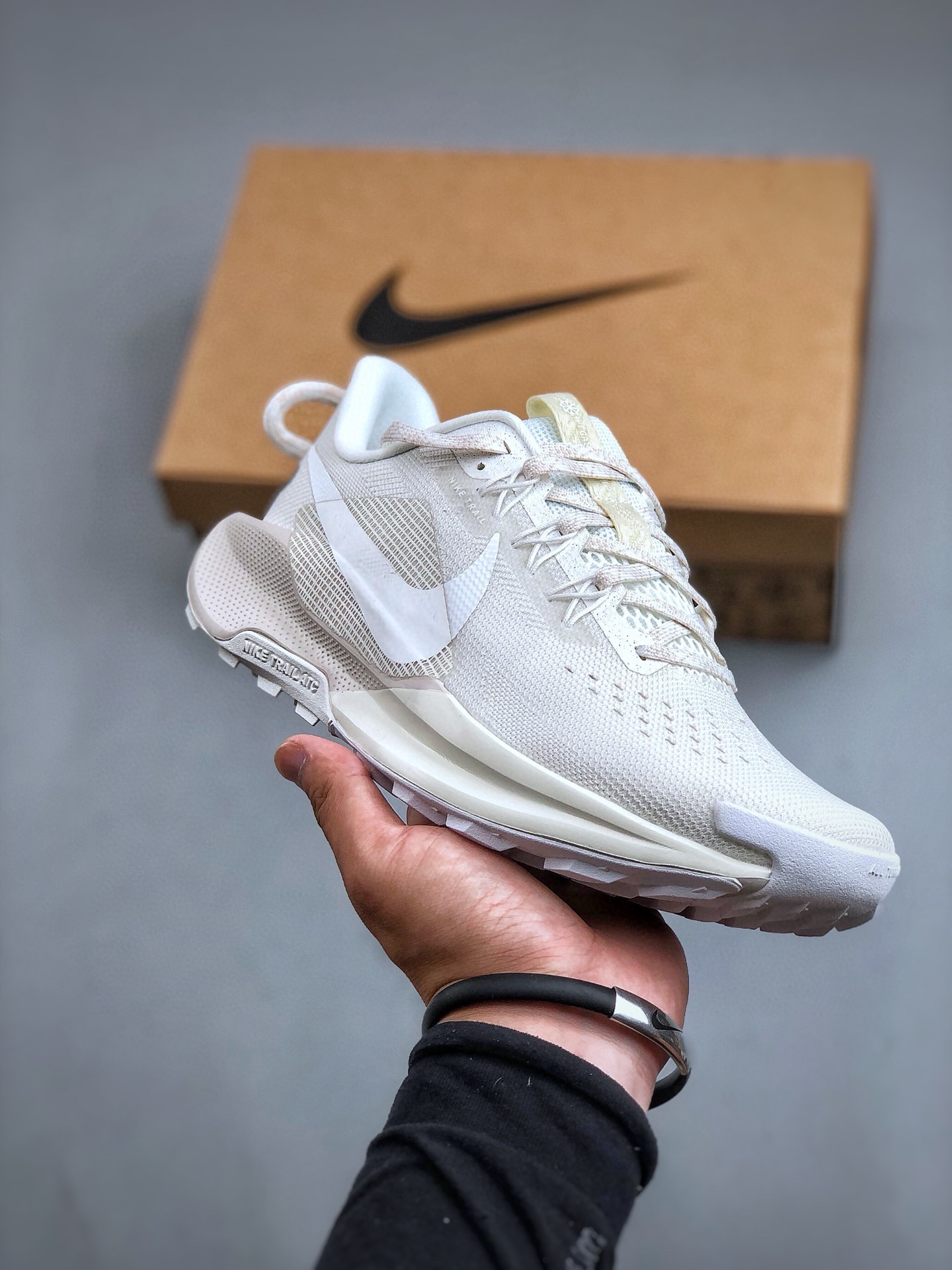 Basic Shoes L-s