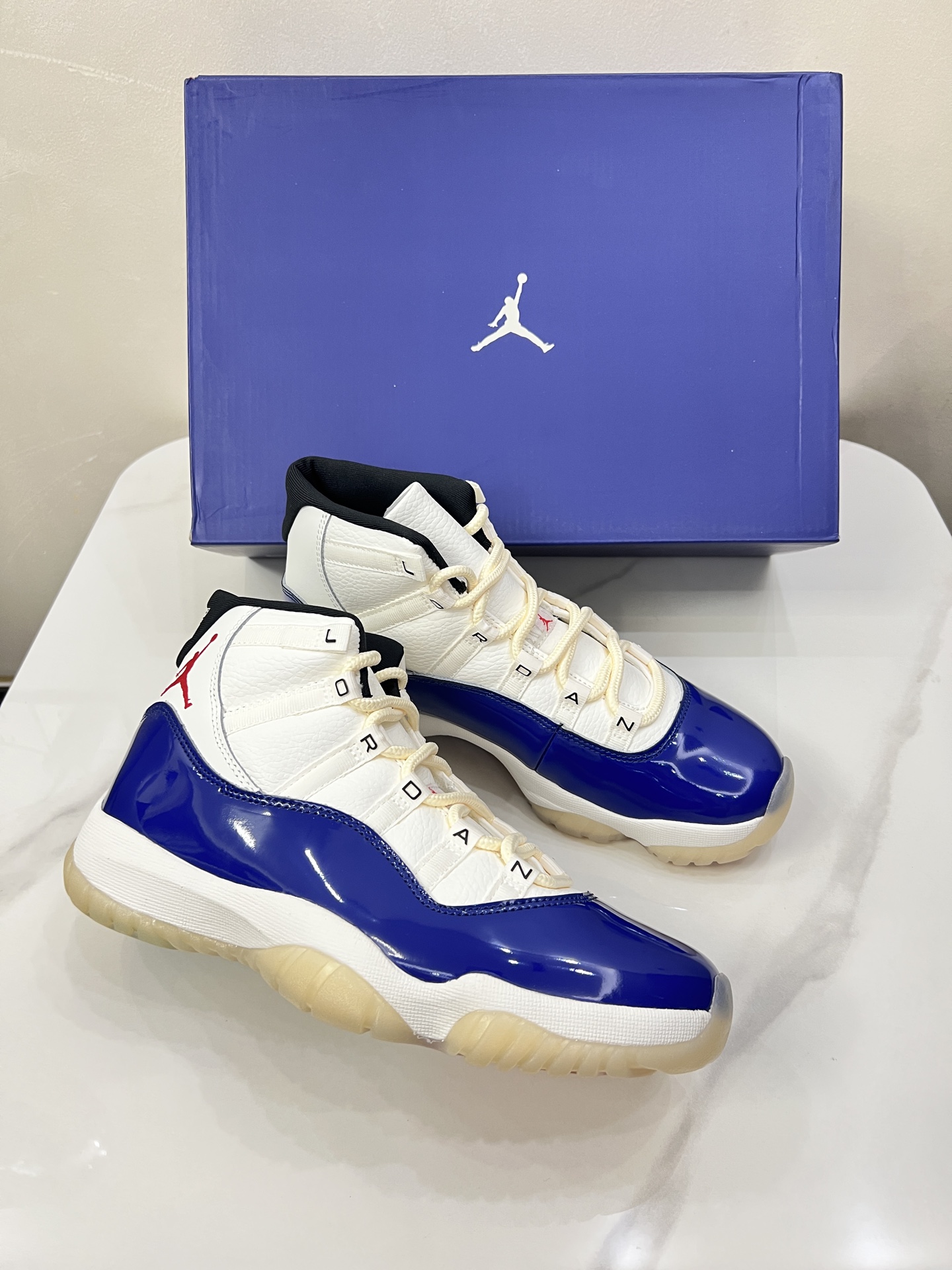 Jordan Nike Basic Shoes