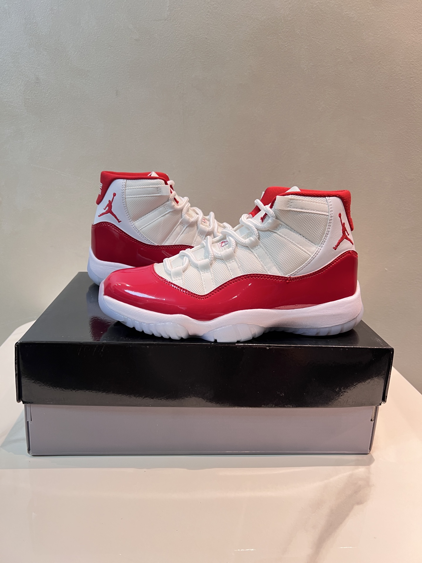 Jordan Nike Basic Shoes