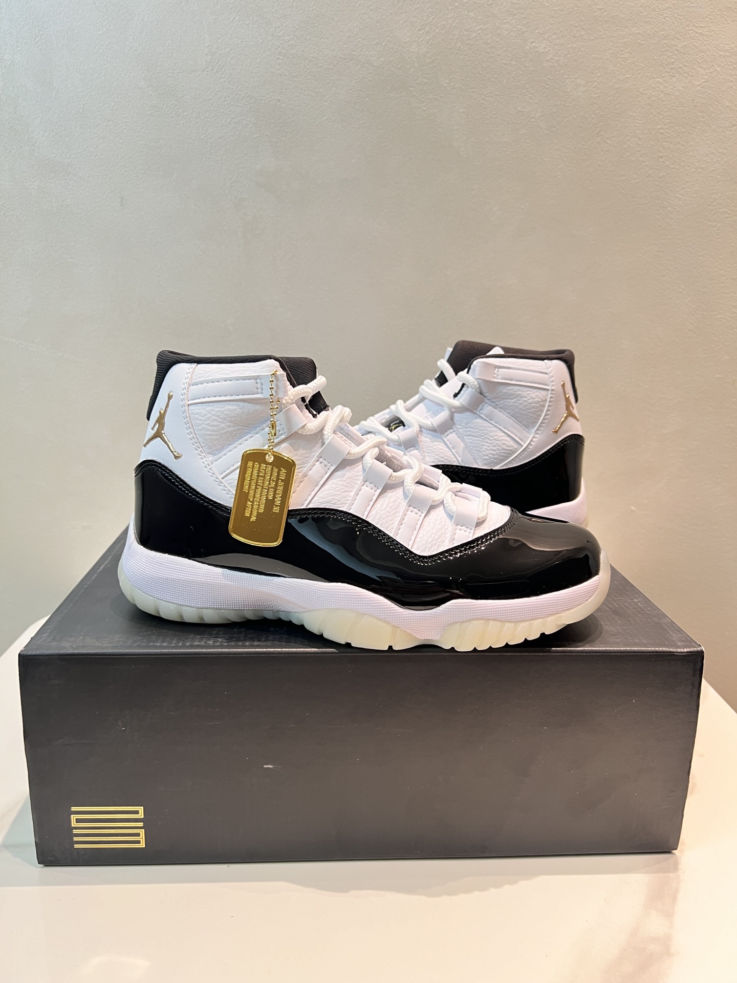 Jordan Nike Basic Shoes