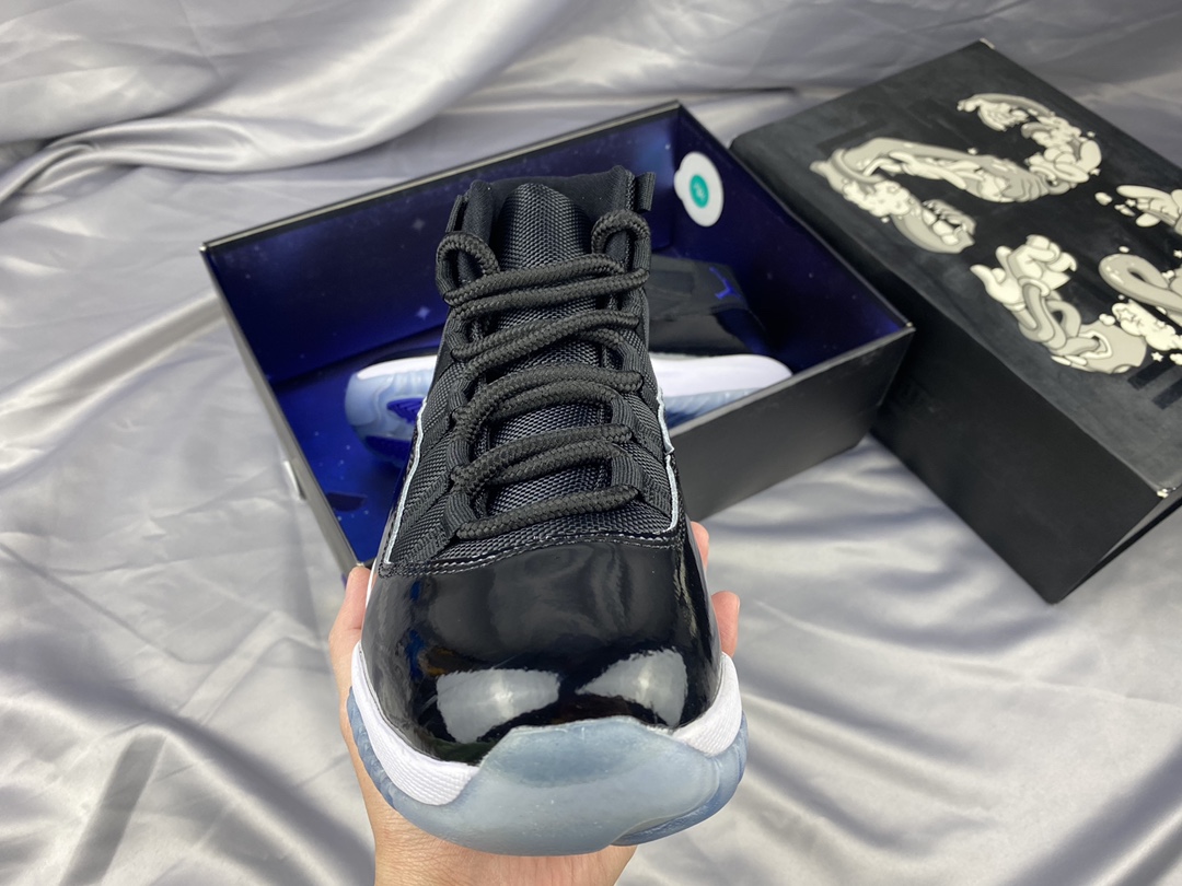 Jordan Nike Basic Shoes