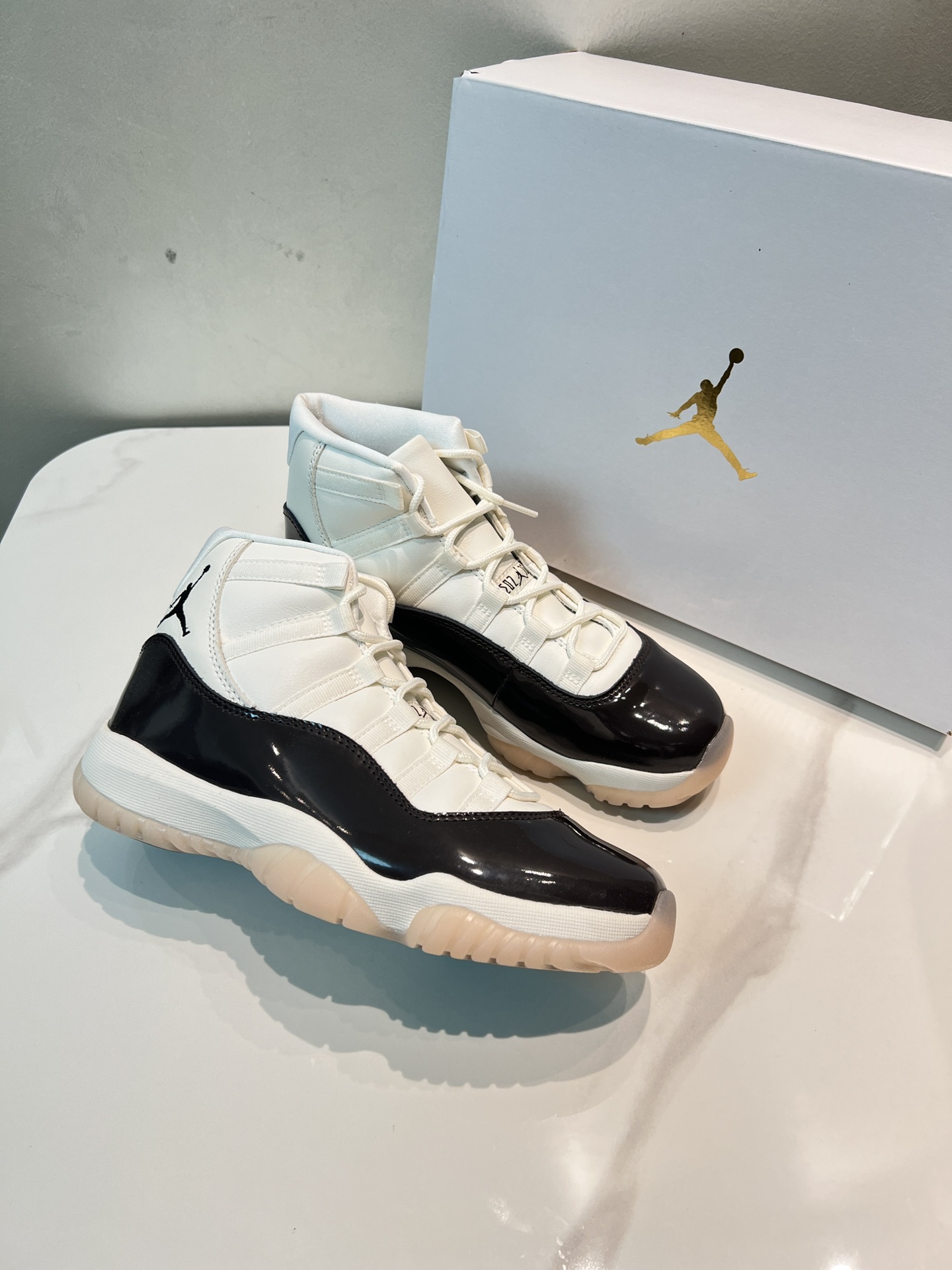 Jordan Nike Basic Shoes